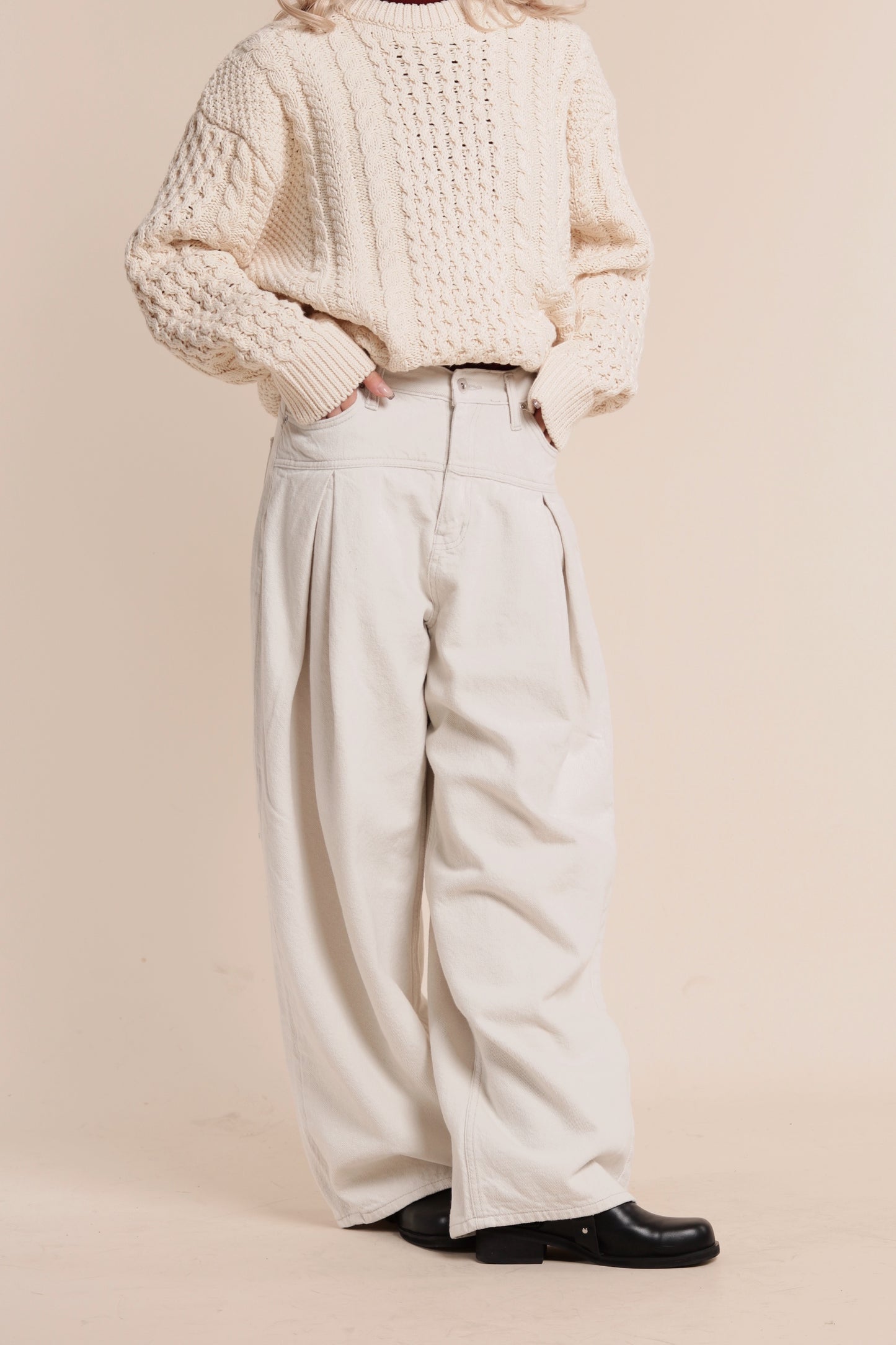 Oversized Cable Knit Sweater (Ivory)