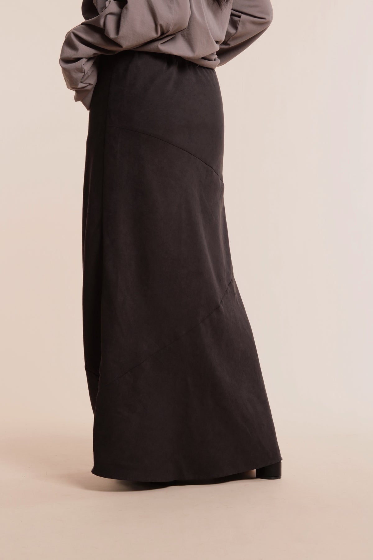 Winter Skirt (Black)
