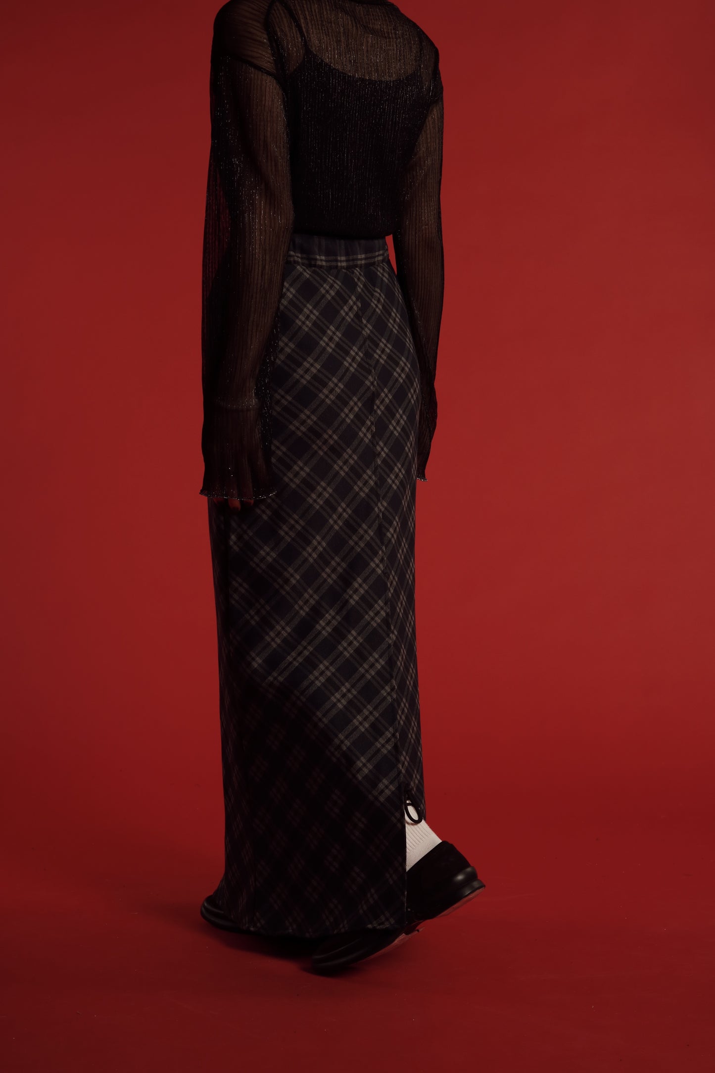 Checkered Slit Skirt (Navy)