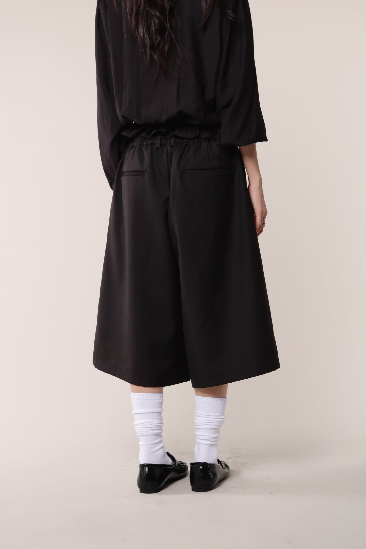 Classic Shorts (Black)