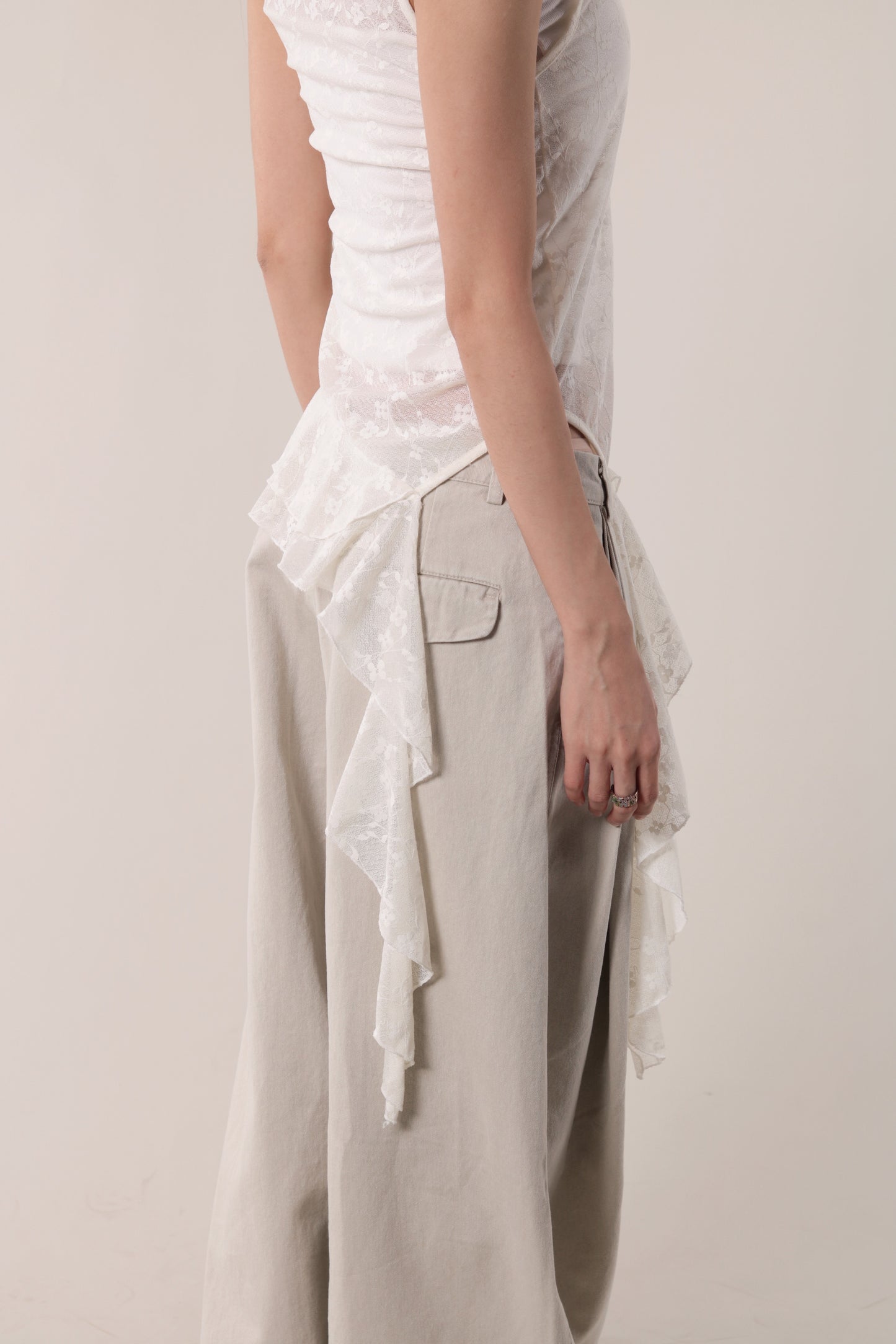 Mesh Flower Sleeveless Top (Ivory)