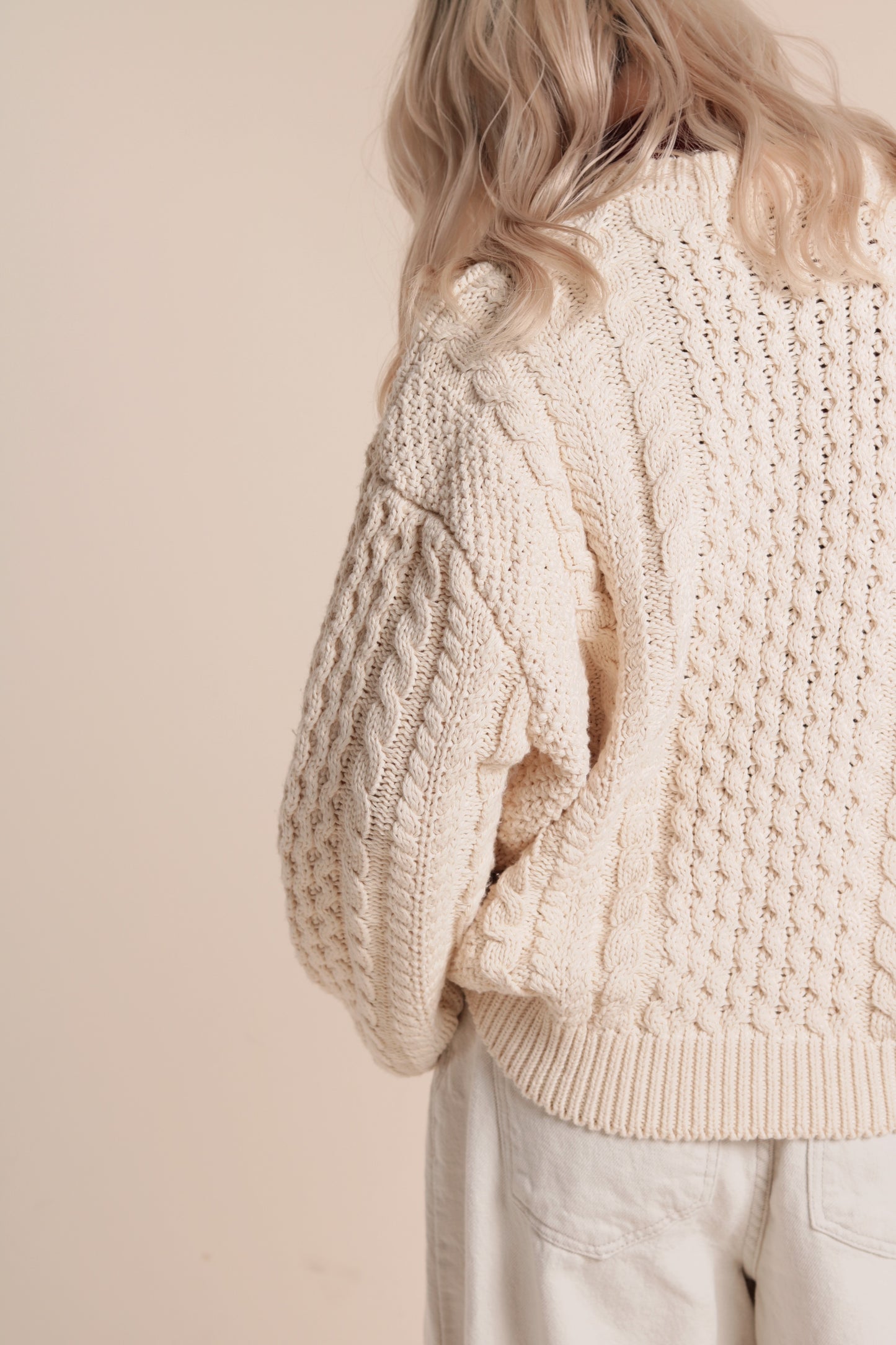 Oversized Cable Knit Sweater (Ivory)