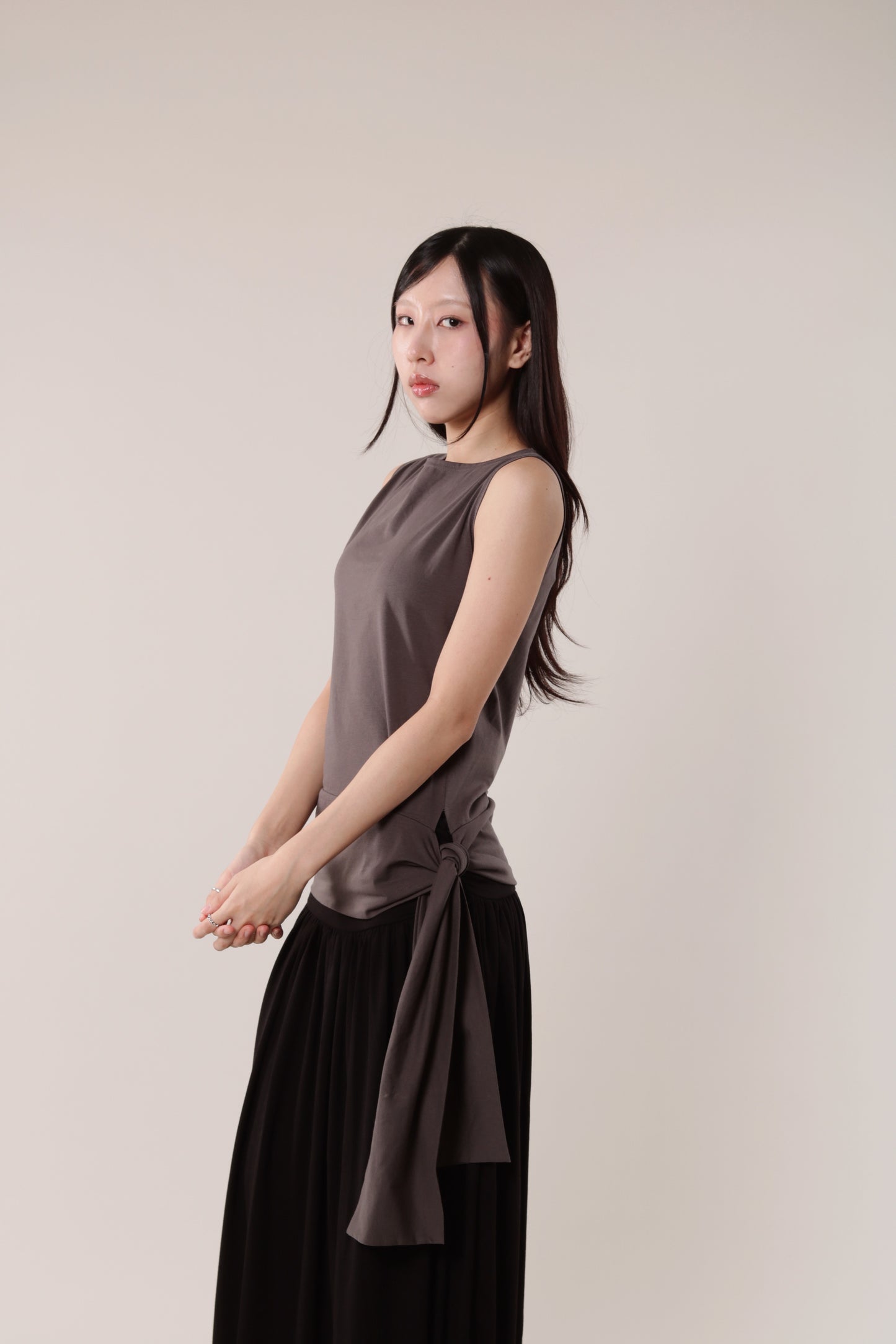 Amos Sleeveless Top (Brown)