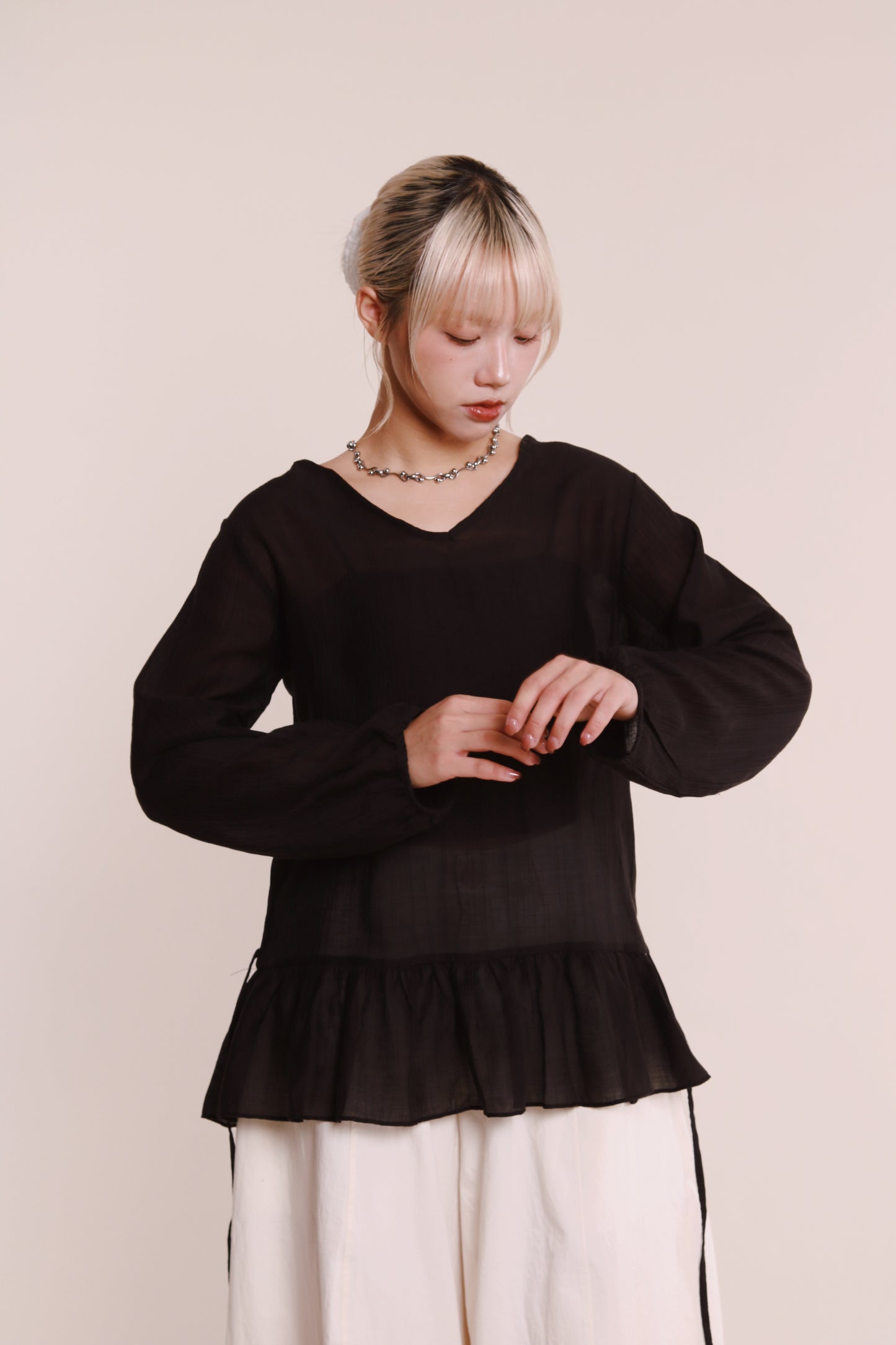 Doll Ruffle Blouse (Black)