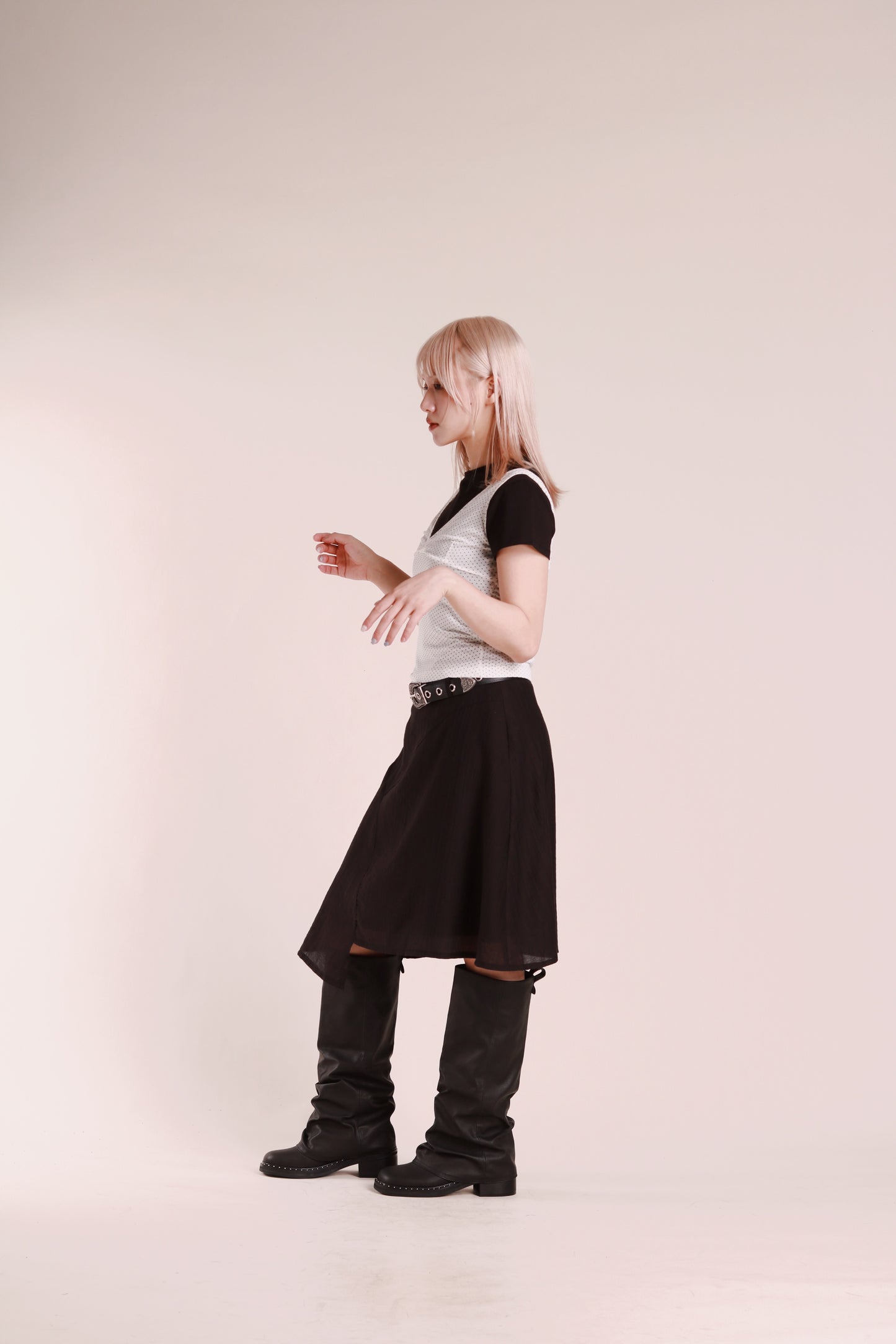 Asymmetric Mini Skirt (Black)