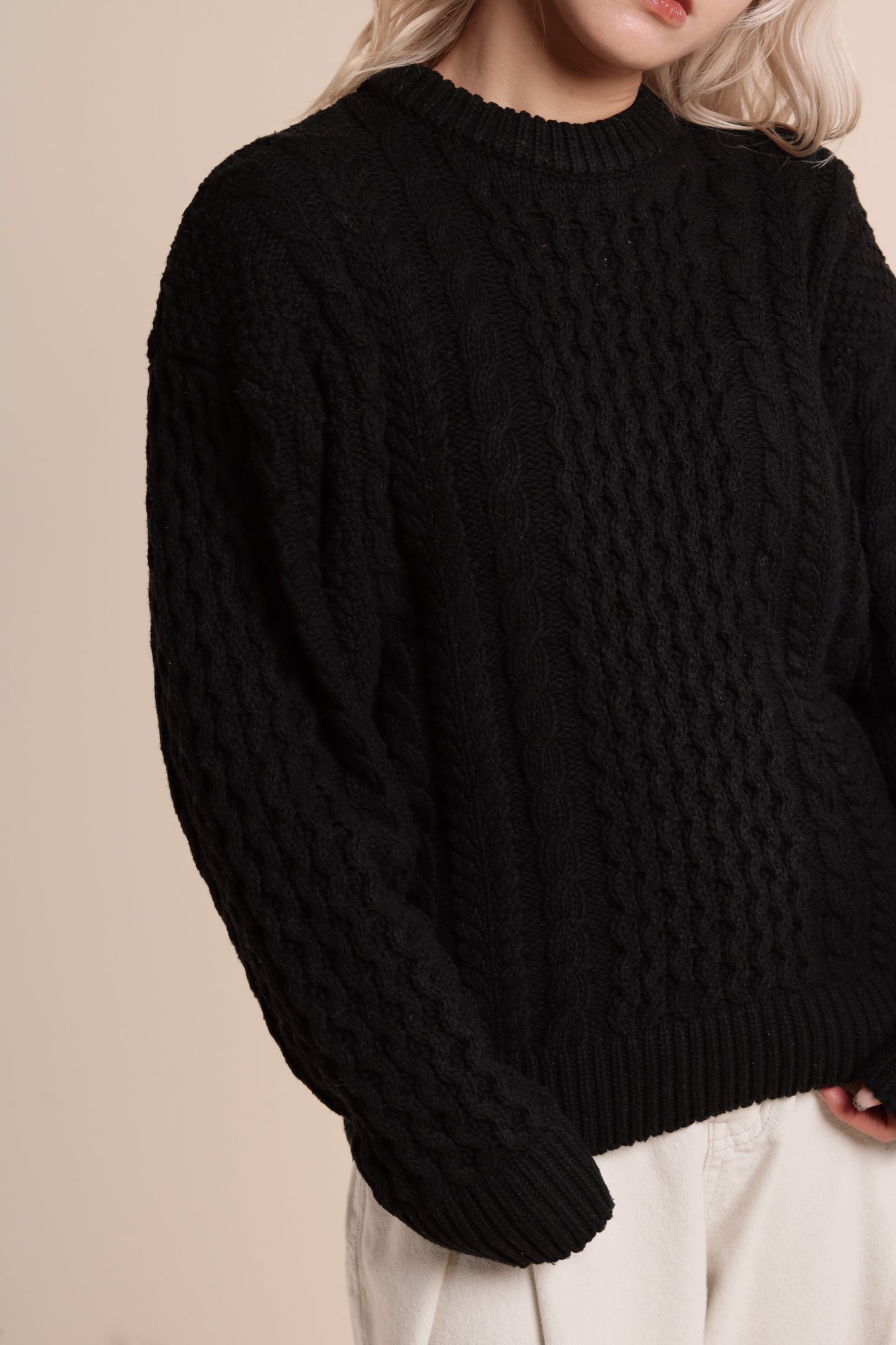 Oversized Cable Knit Sweater (Black)