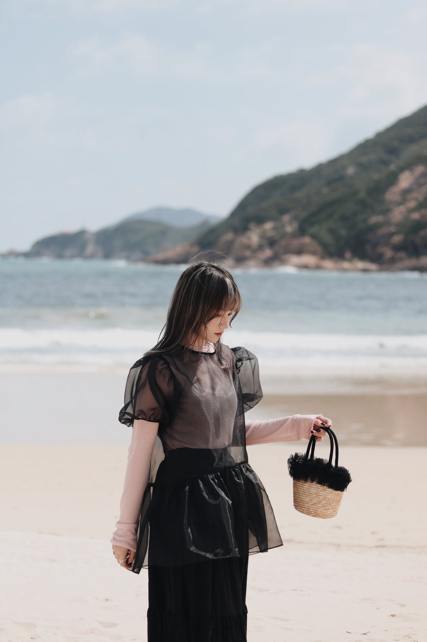 Doll Puff Sleeve Blouse (Black)