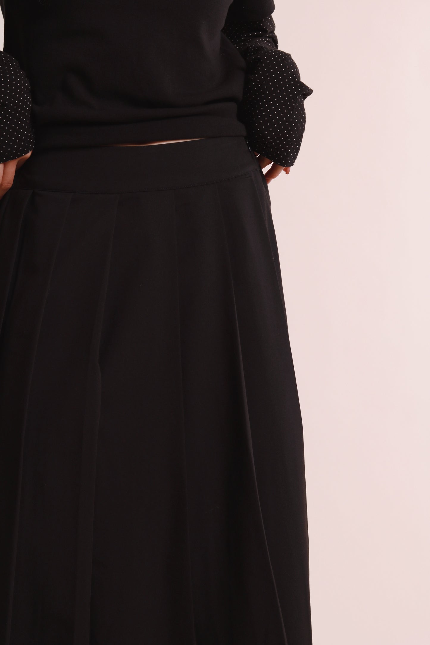 Layered Pleat Pants (Black)