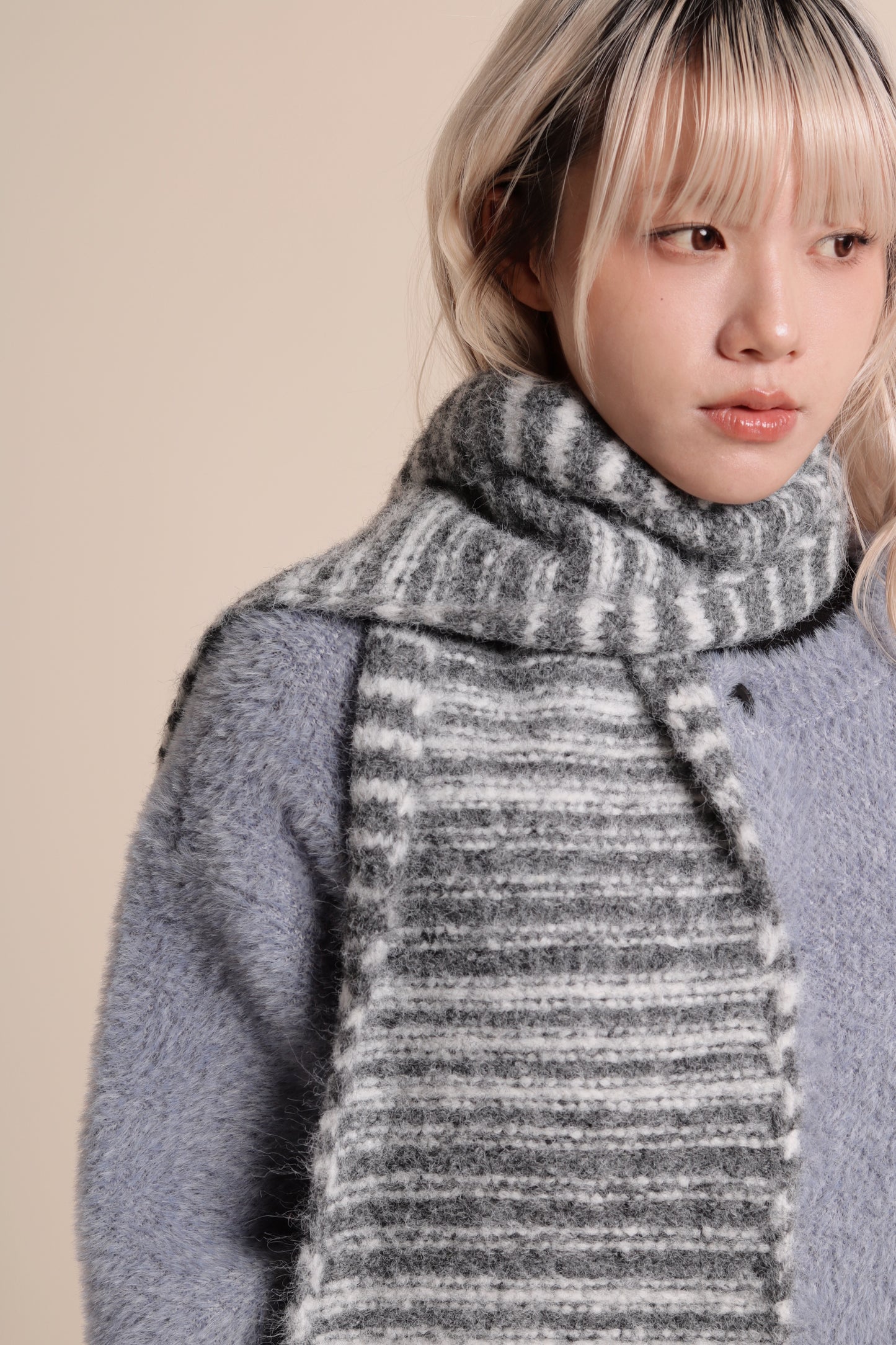 Stripe Muffler (Grey)