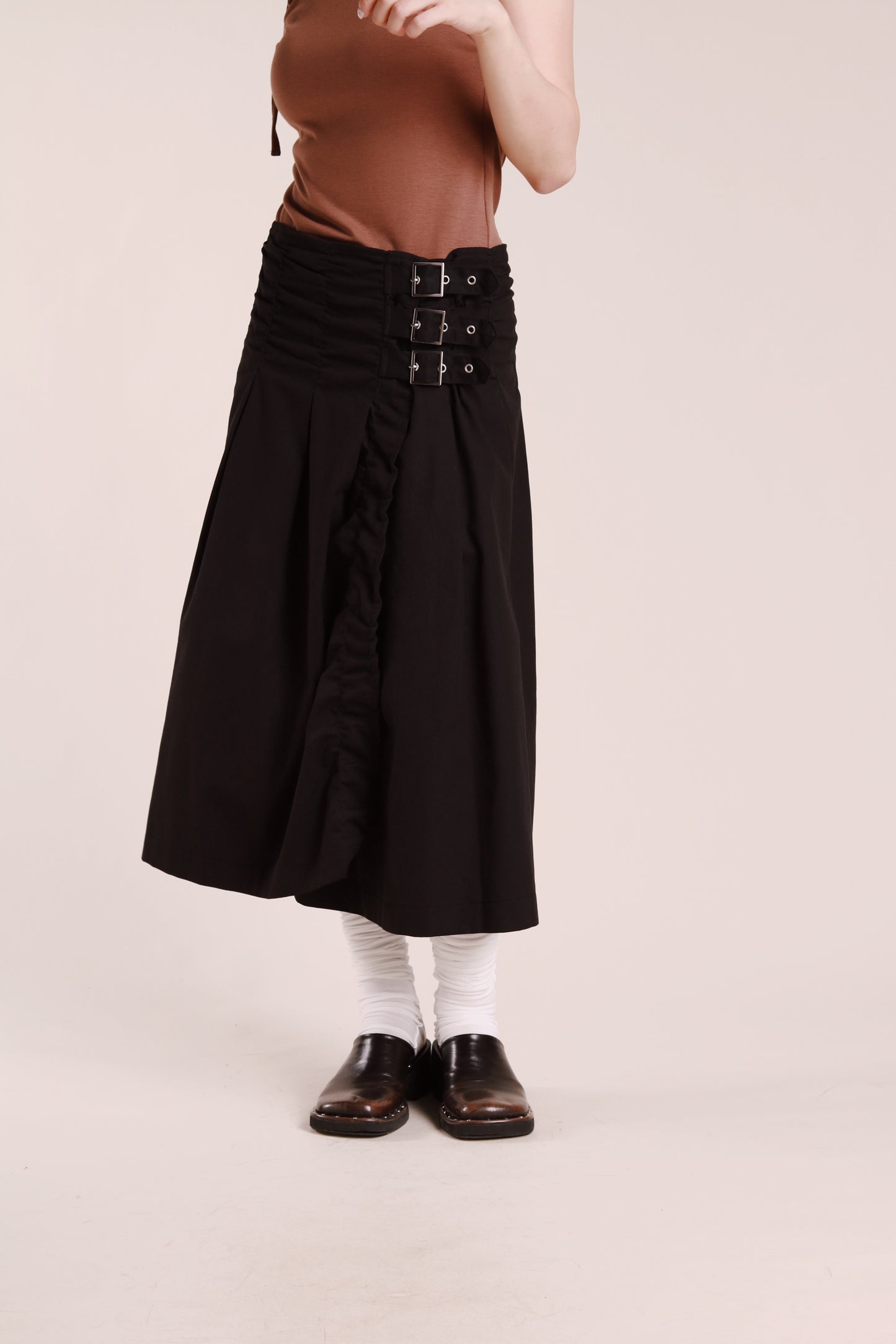 Doll Buckle Skirt (Black)