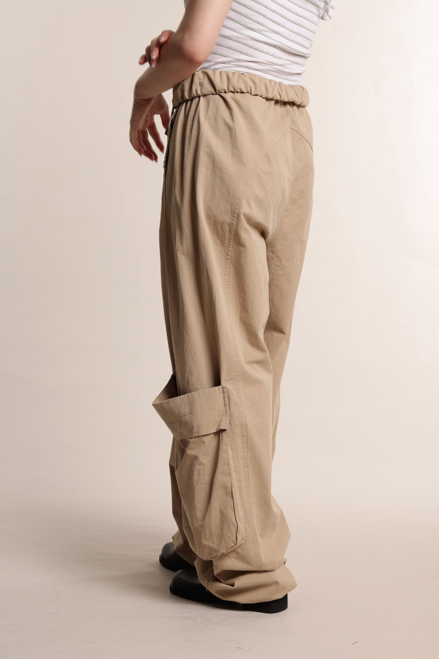 Volume Pocket Pants (Beige)