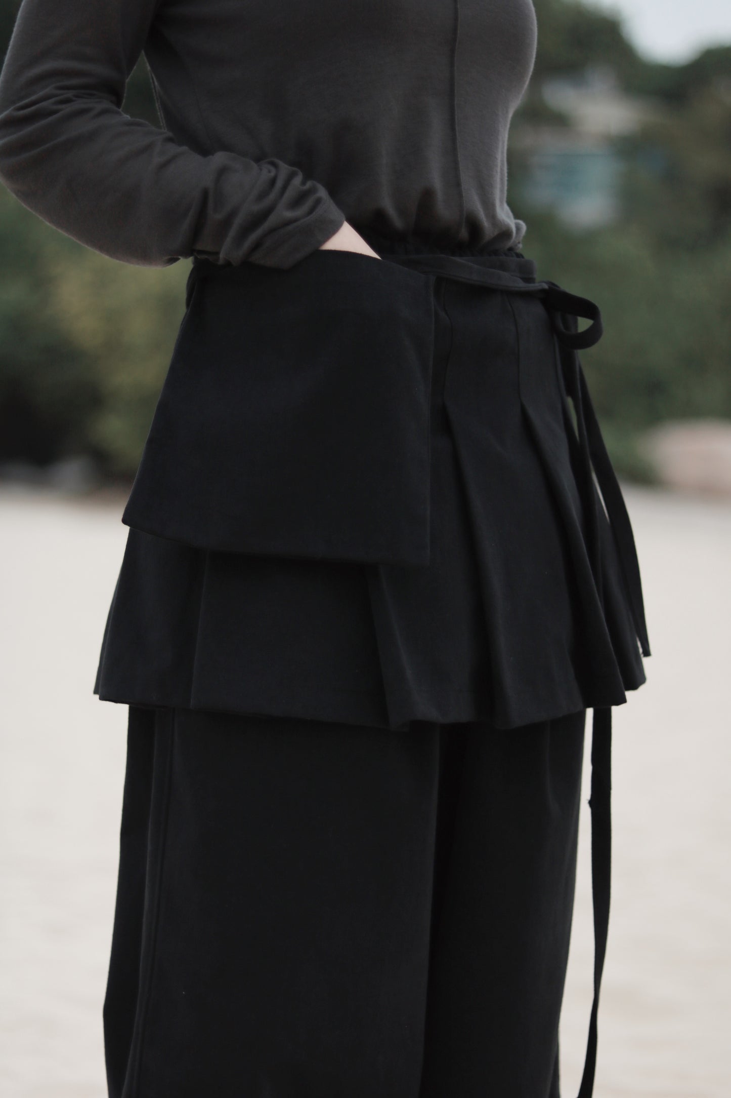 Layered Ruffle Pants (Black)