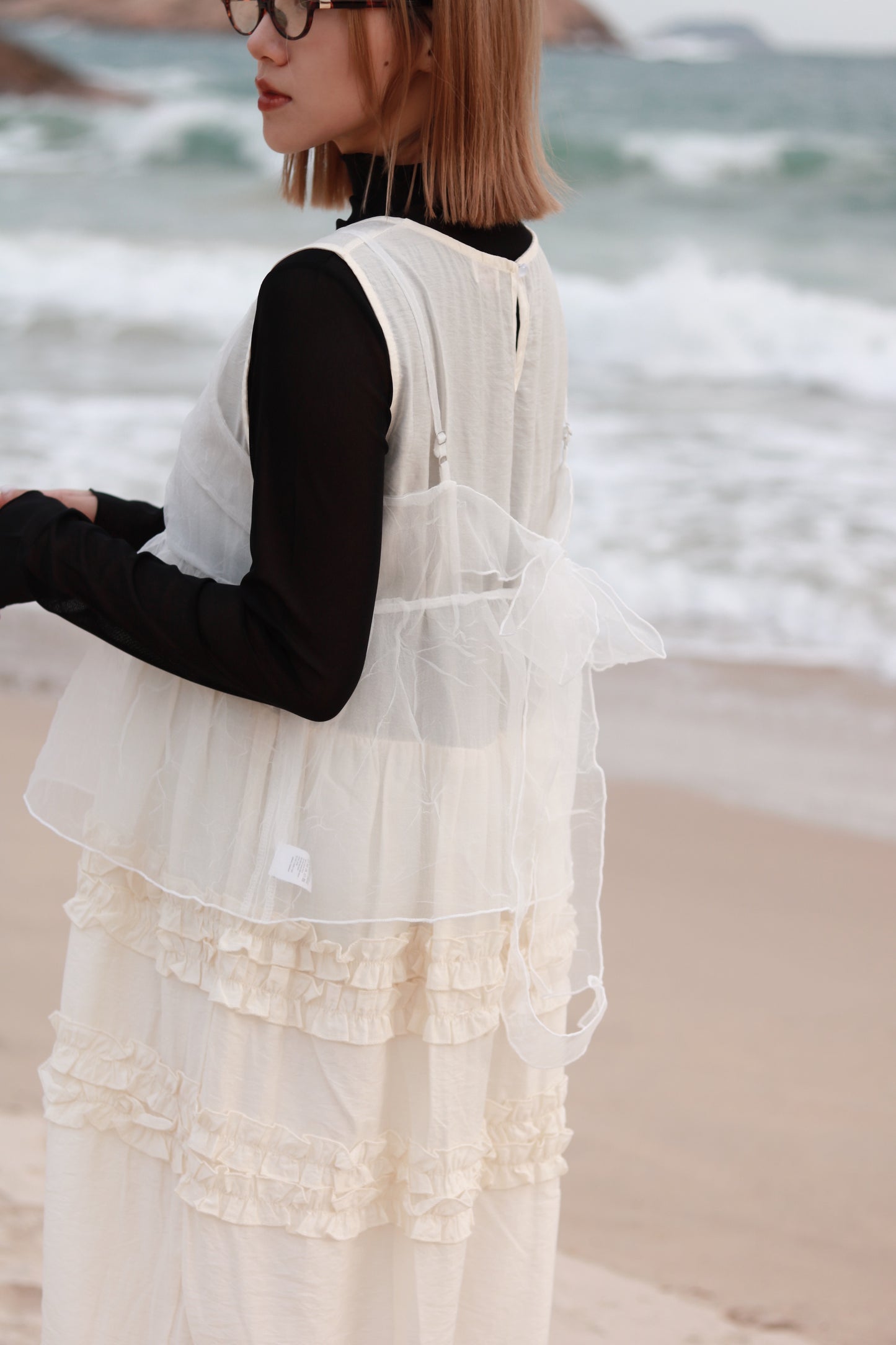 Doll Ribbon Sleeveless Top (White)