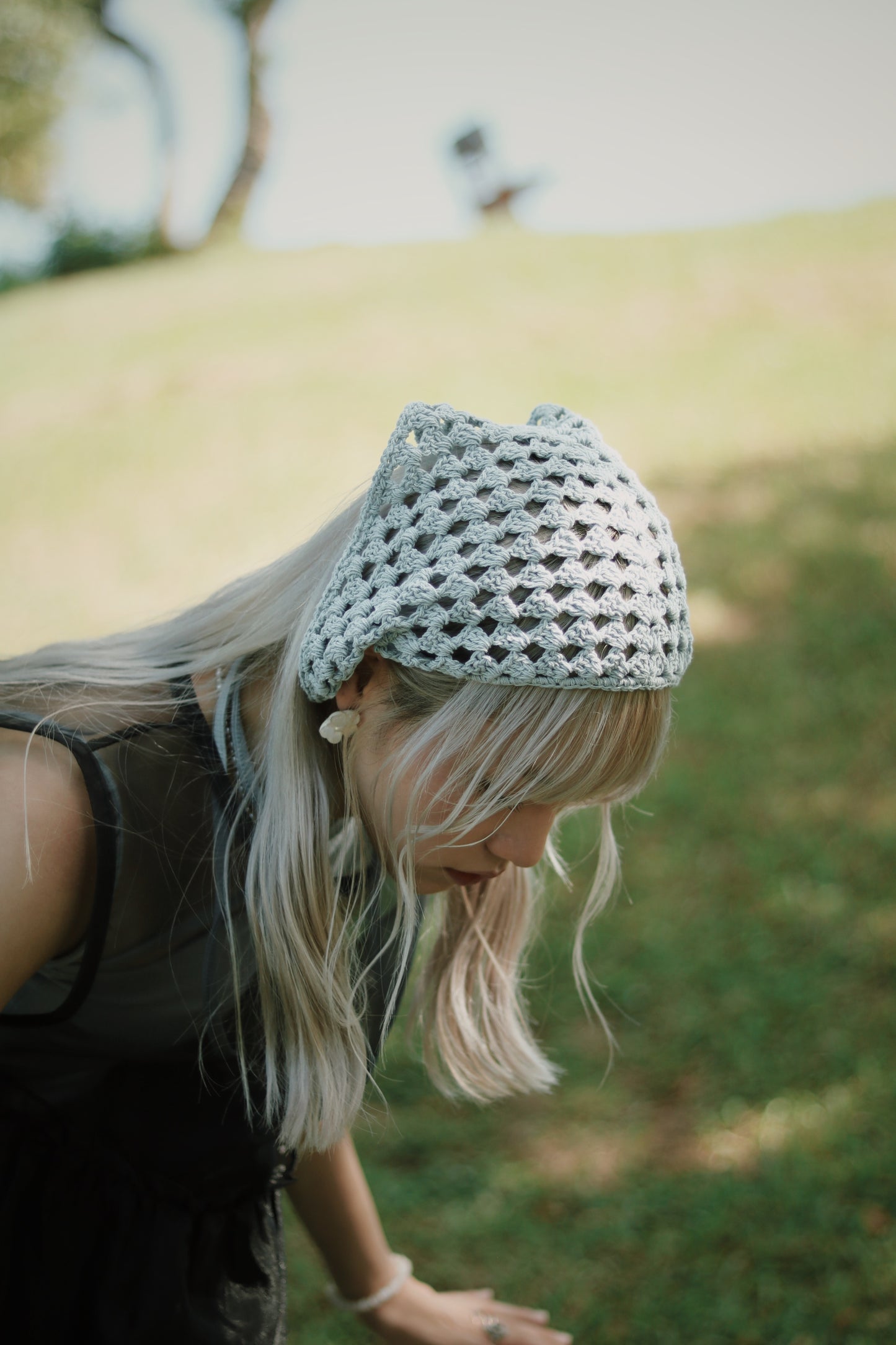 Triangle Head Scarf (Beige/Baby Blue/Black/Red)