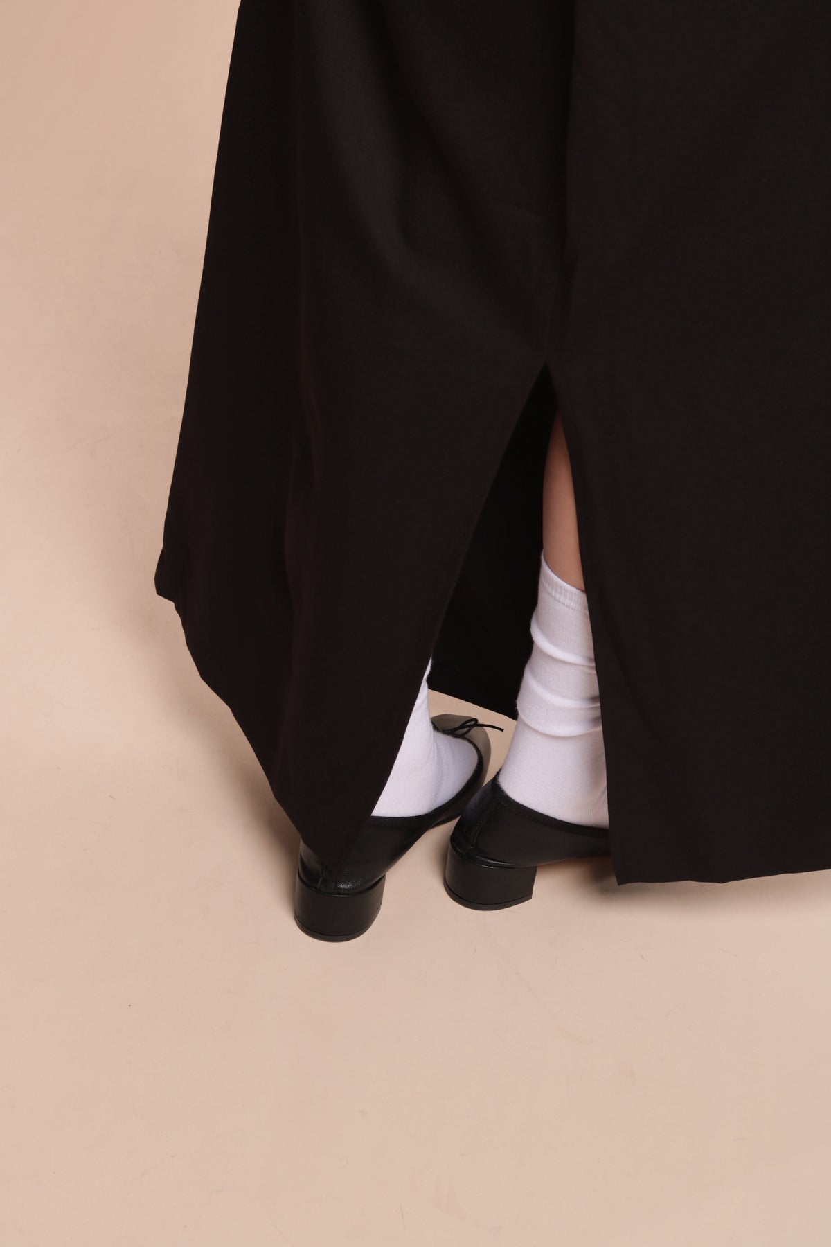 Split Skirt (Black)