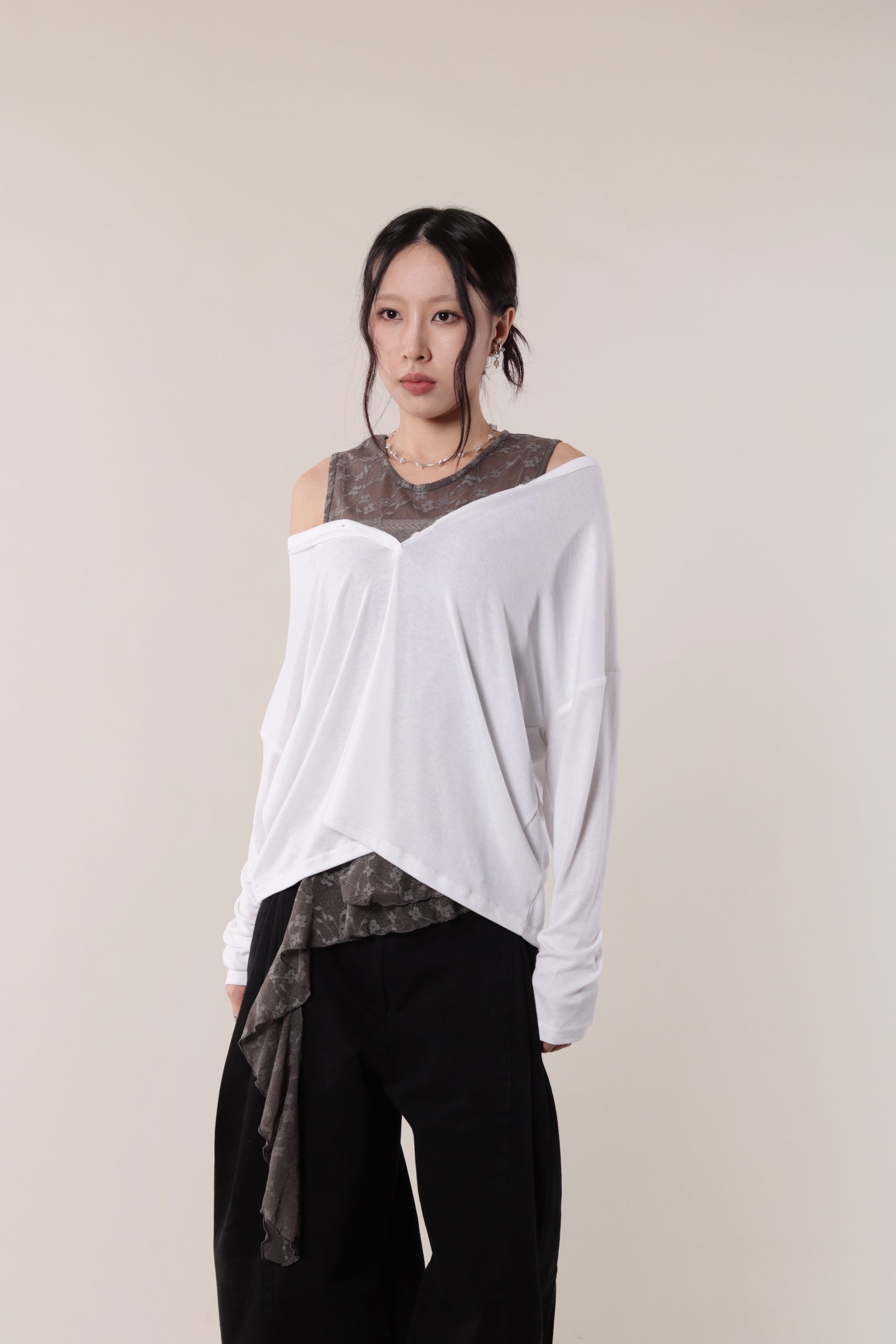 Lazy Button Long Tee (White)