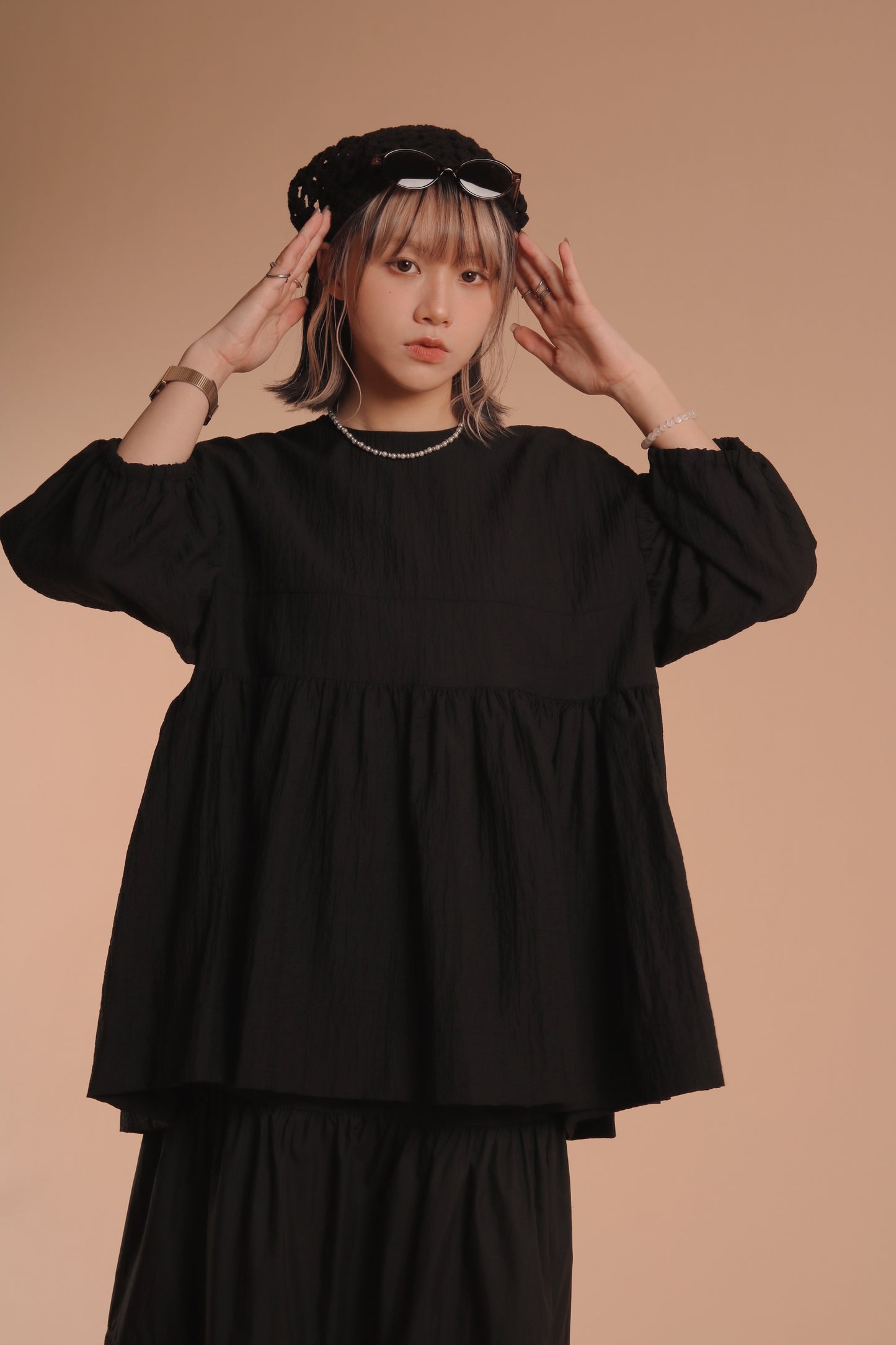 Doll Puff Sleeve Blouse (Black)