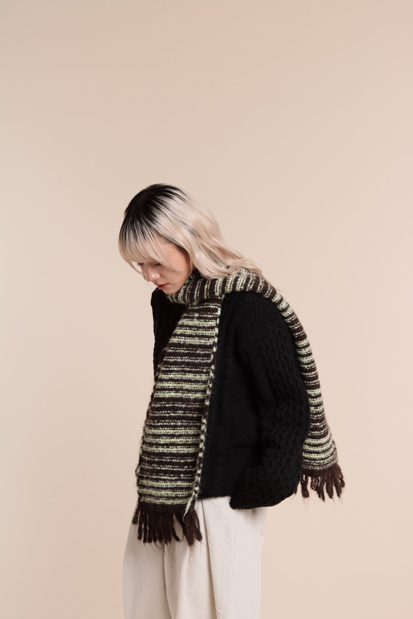 Oversized Cable Knit Sweater (Black)