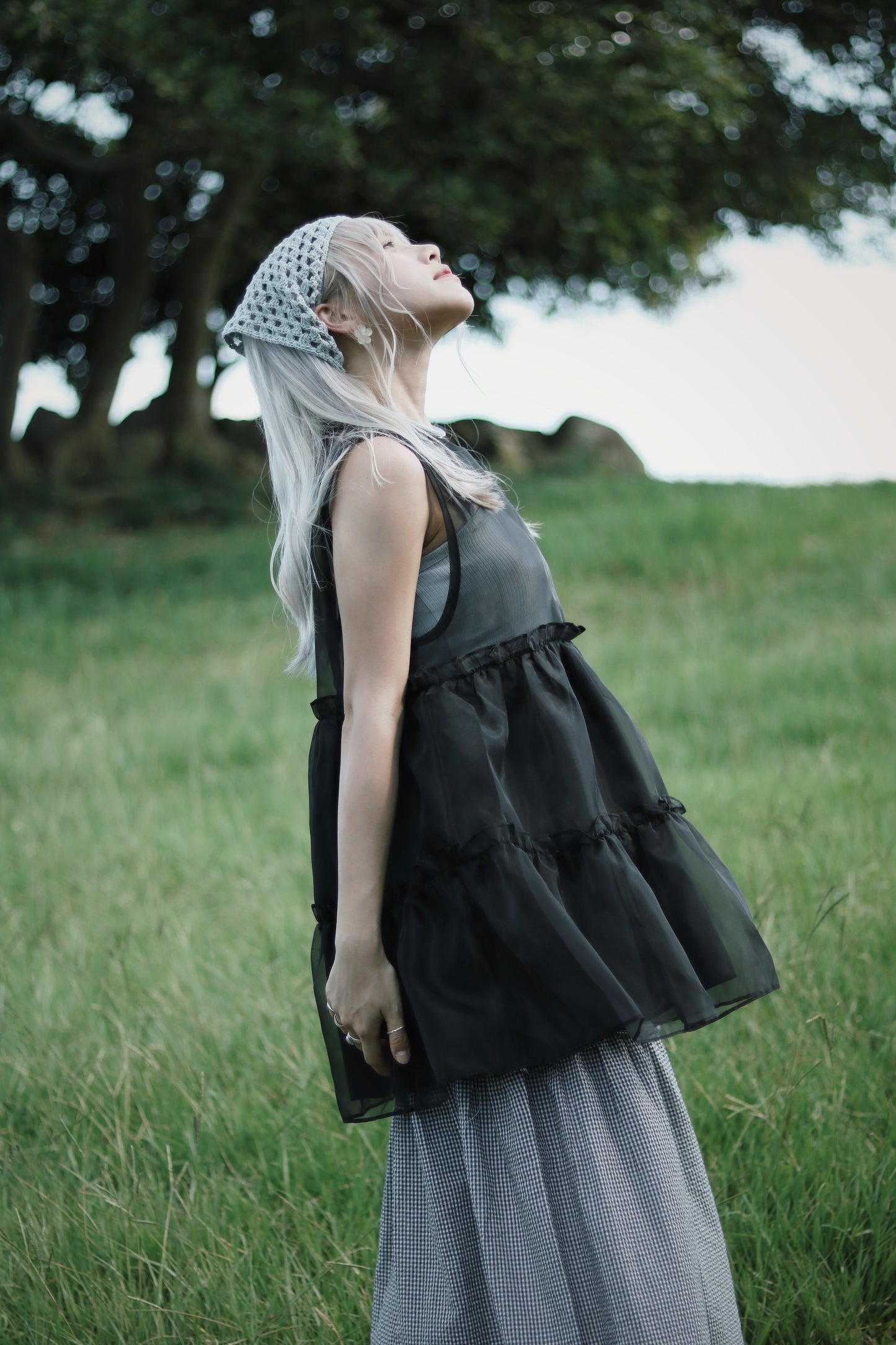 Triangle Head Scarf (Beige/Baby Blue/Black/Red)