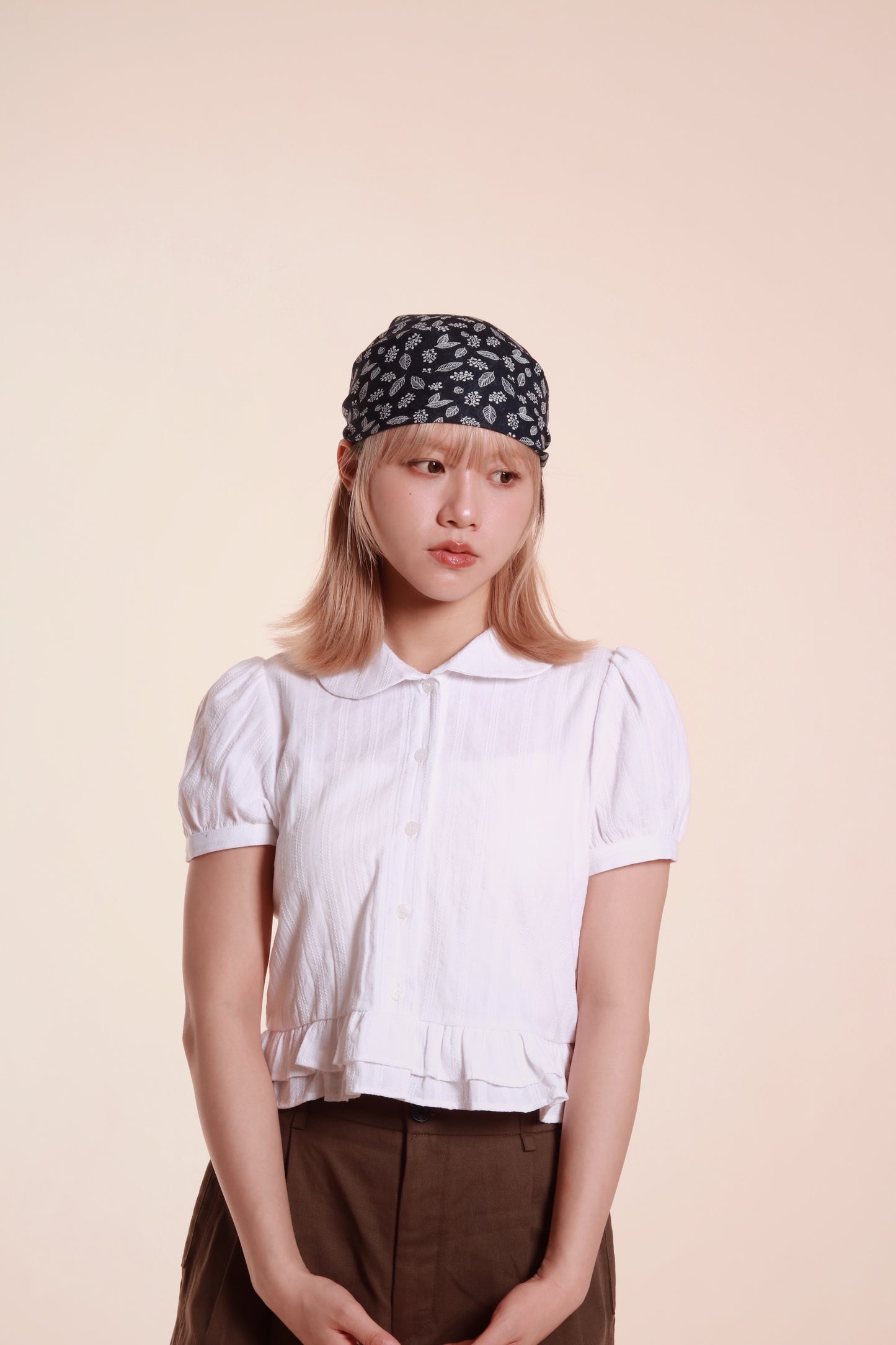 Floral Grass Scarf (Green/Navy/White)
