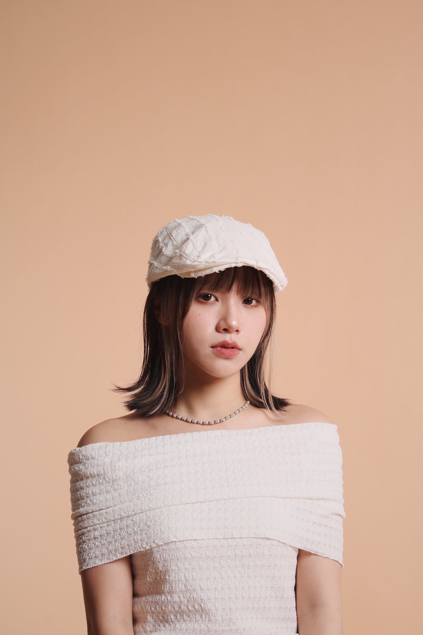 Frayed News Cap (White)