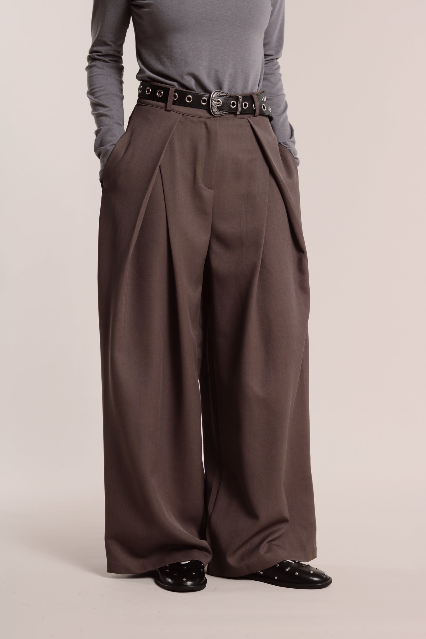Spring Pleat Pants (Brown)