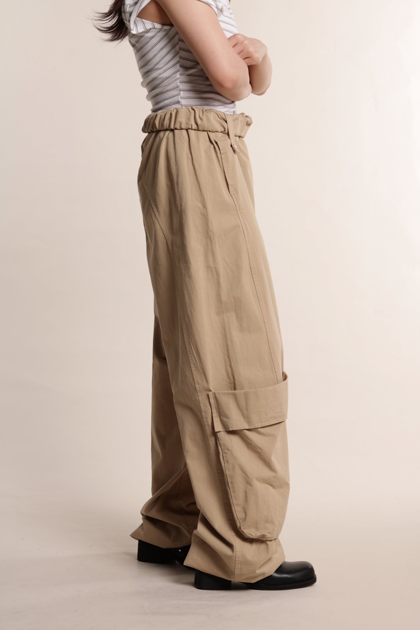 Volume Pocket Pants (Beige)