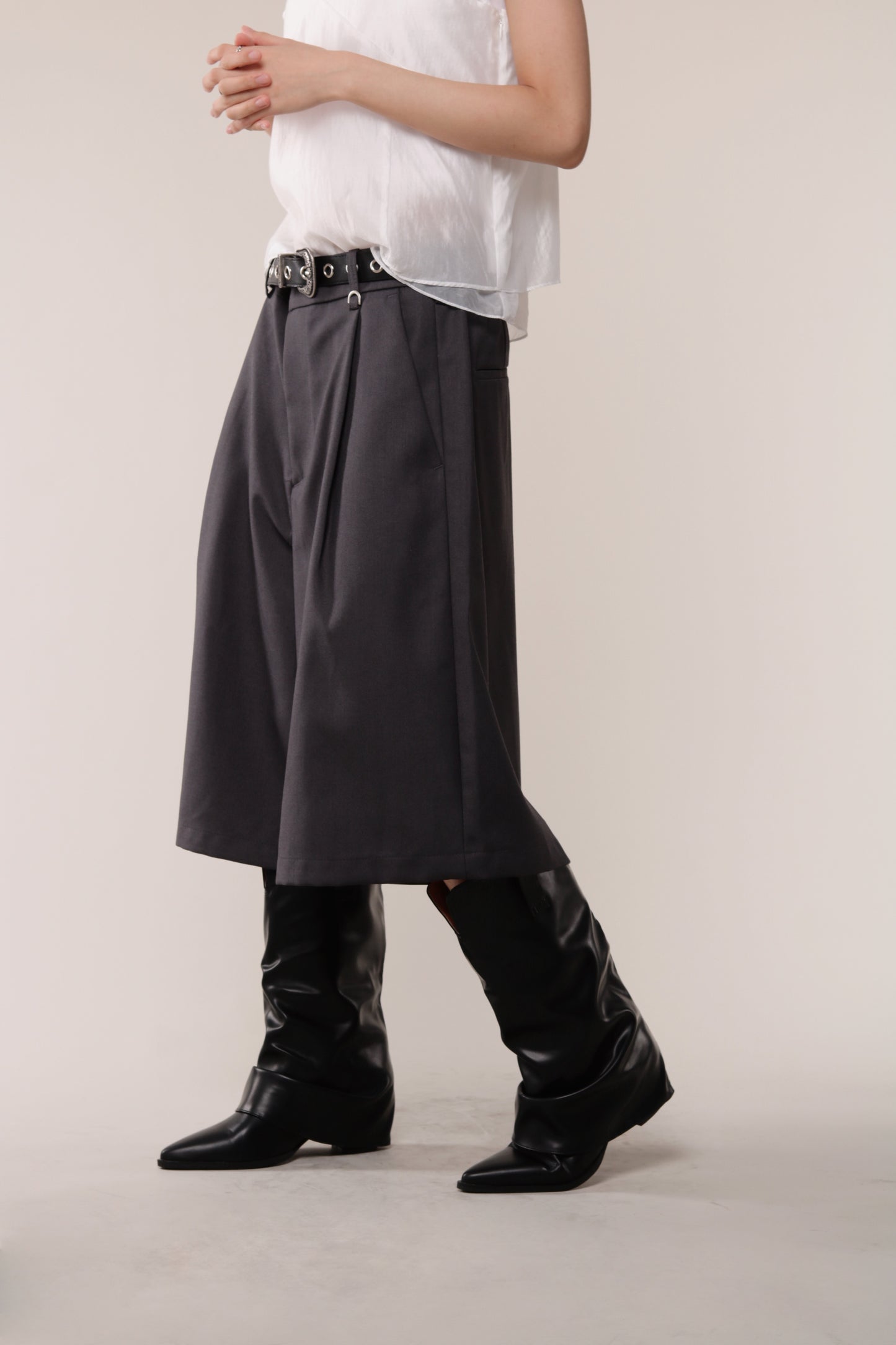 Classic Shorts (Charcoal)