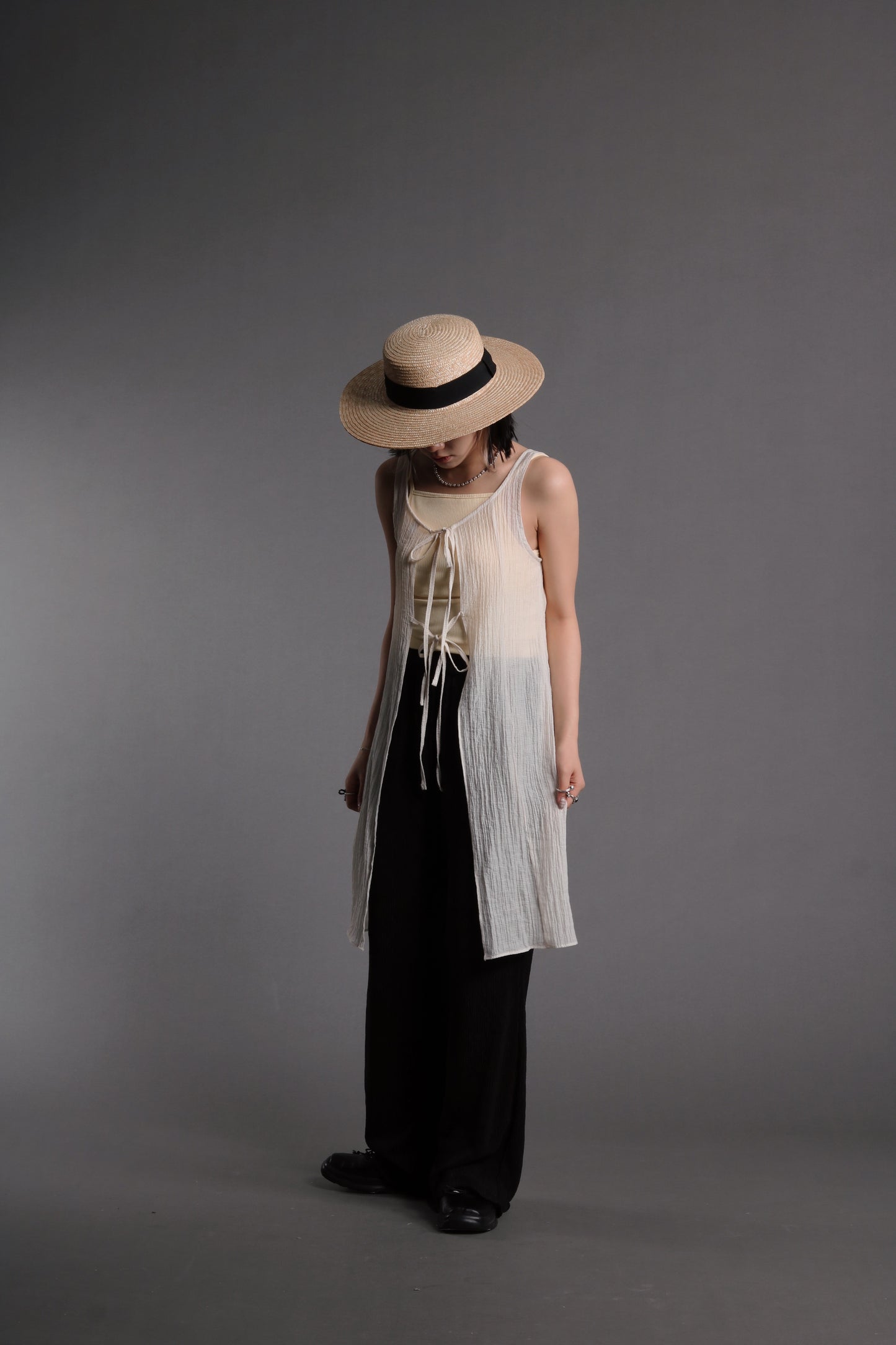 Ribbon Vest (Beige)