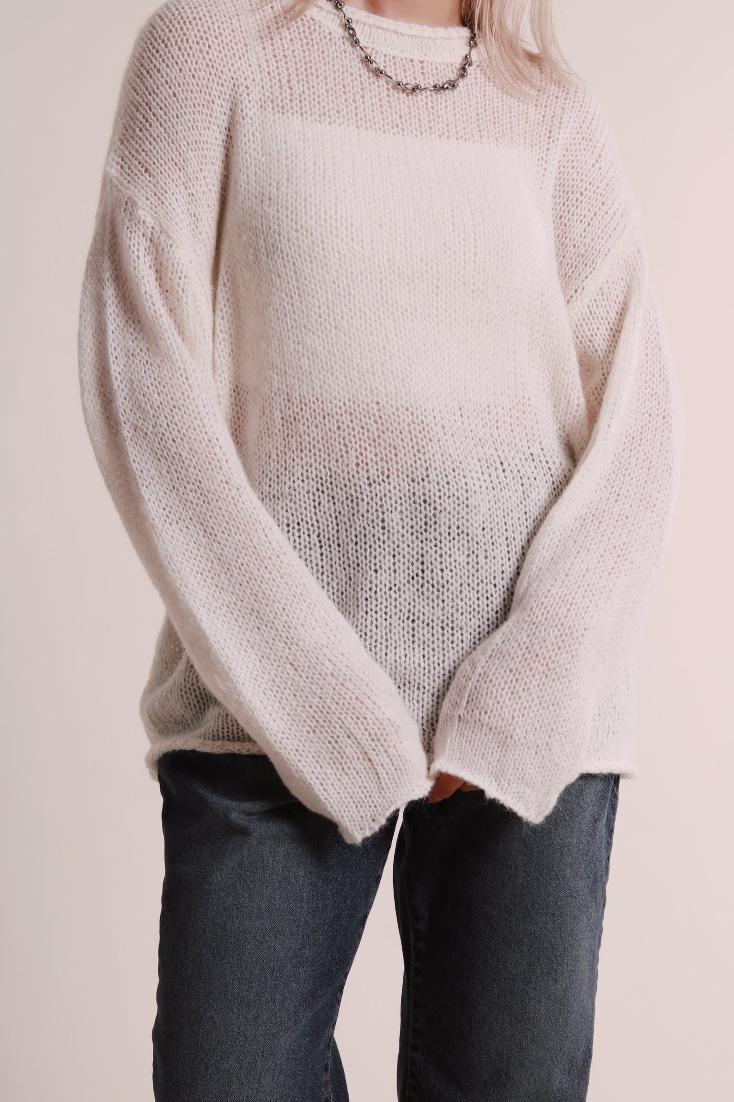 Lazy Sweater (White)
