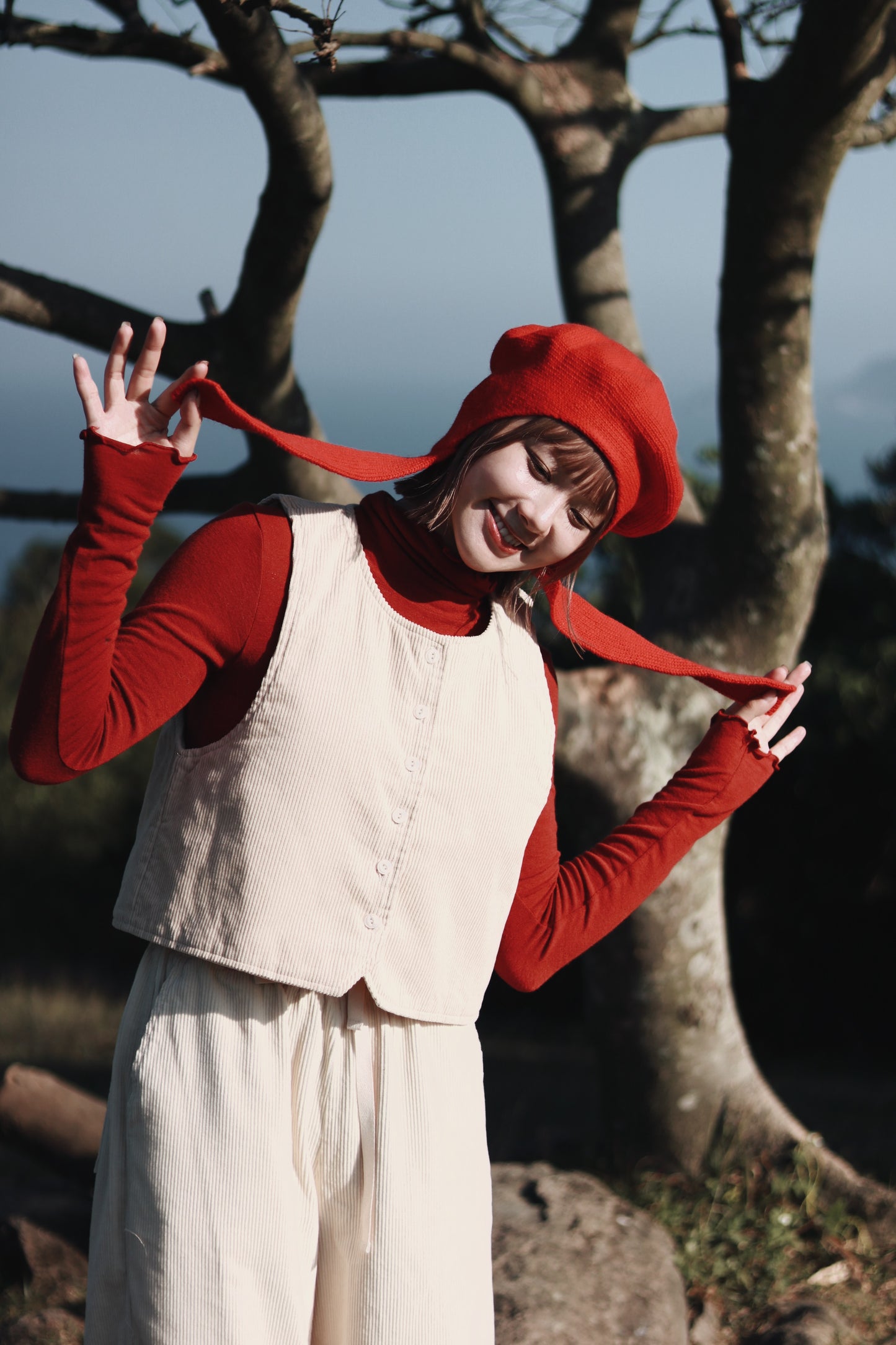 Doll Beret (Black/Grey/Red)