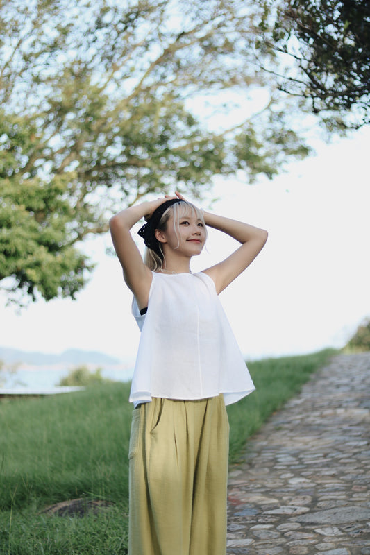Daily Sleeveless Top (White)