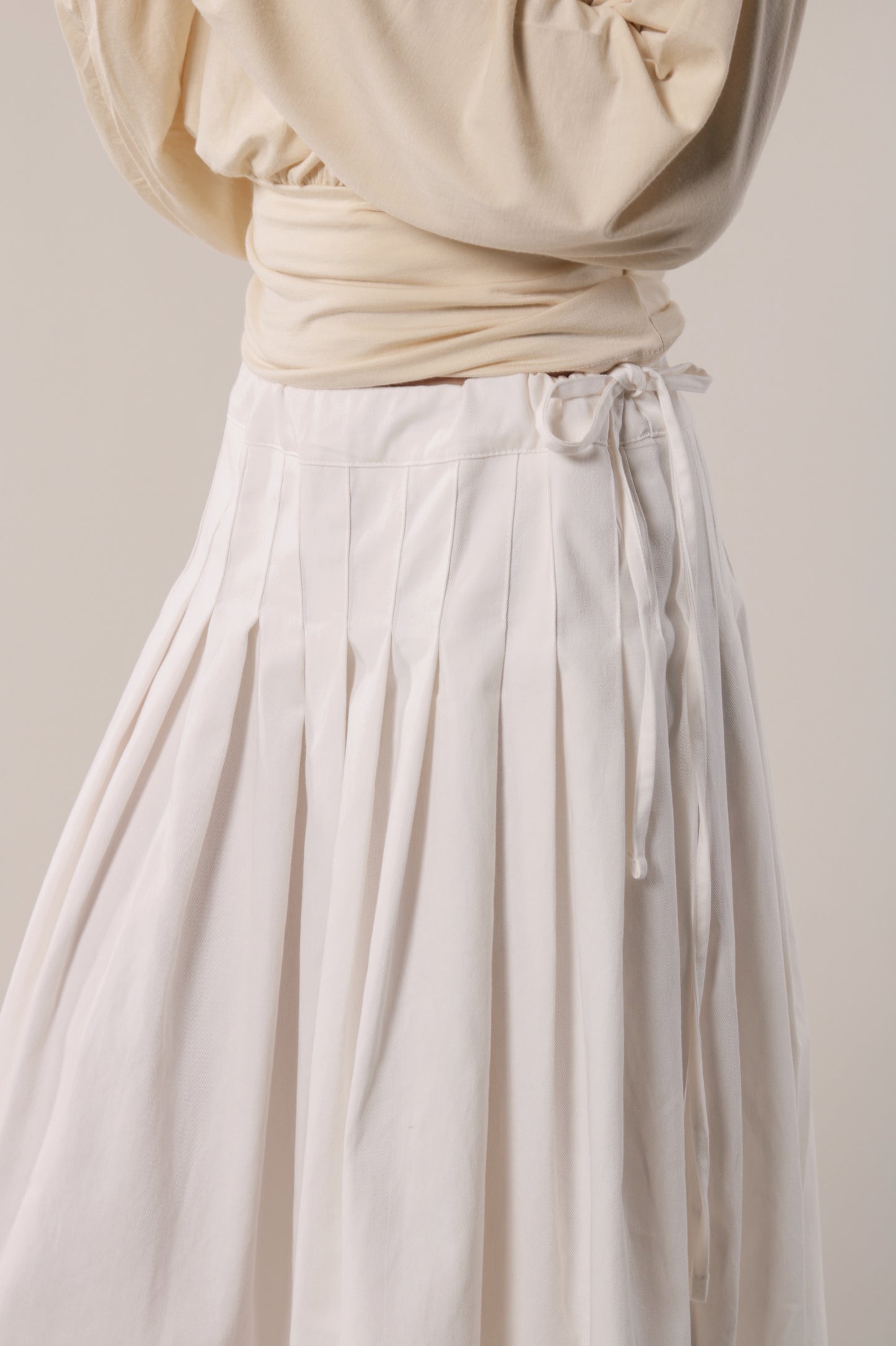 Pleated Skirt (Ivory)