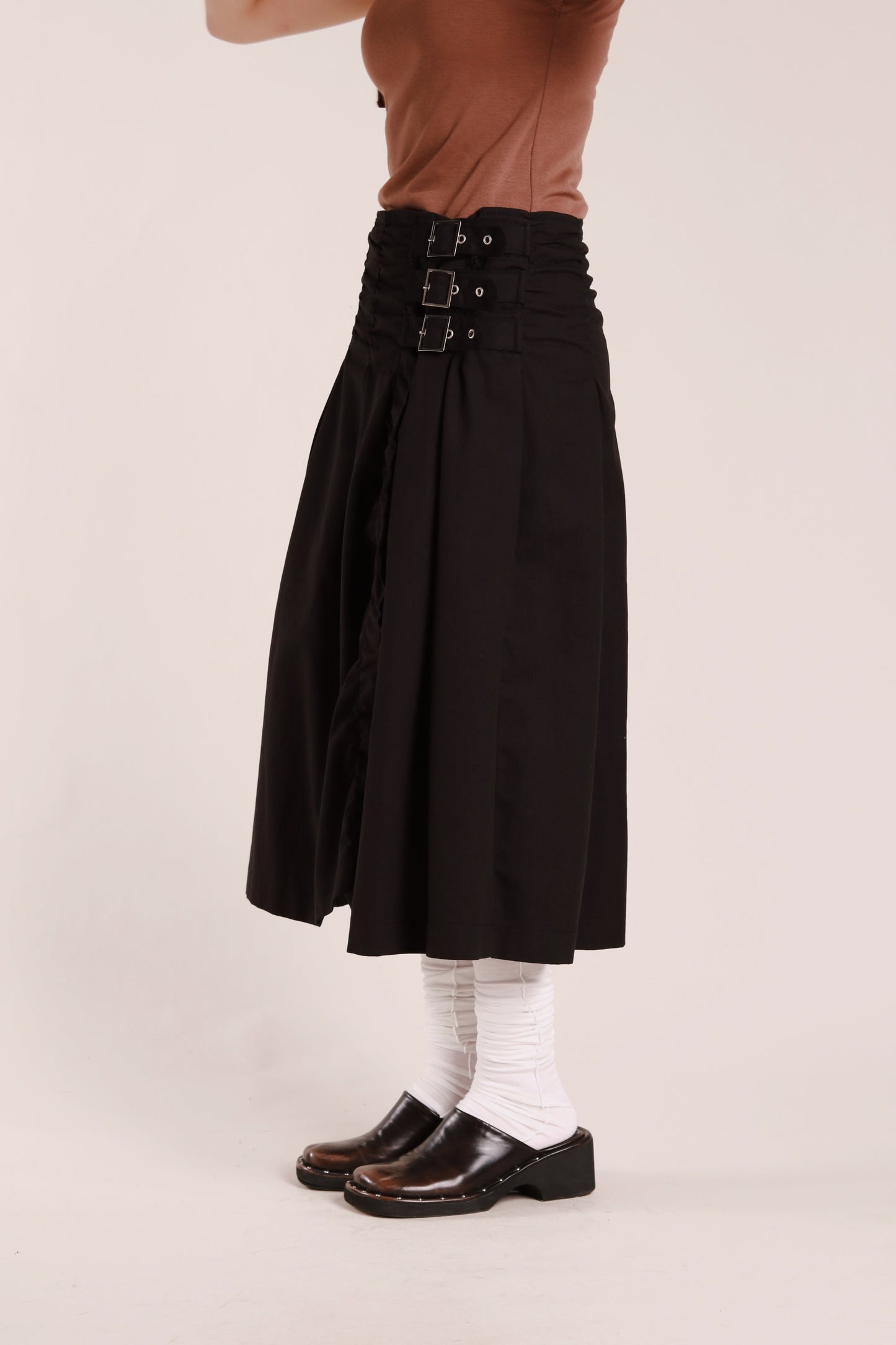 Doll Buckle Skirt (Black)