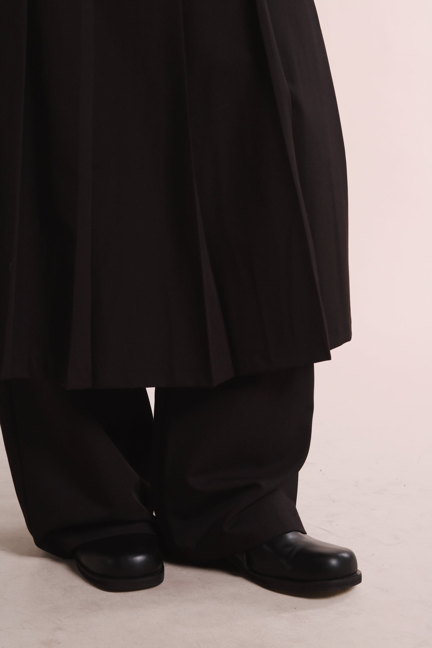 Layered Pleat Pants (Black)