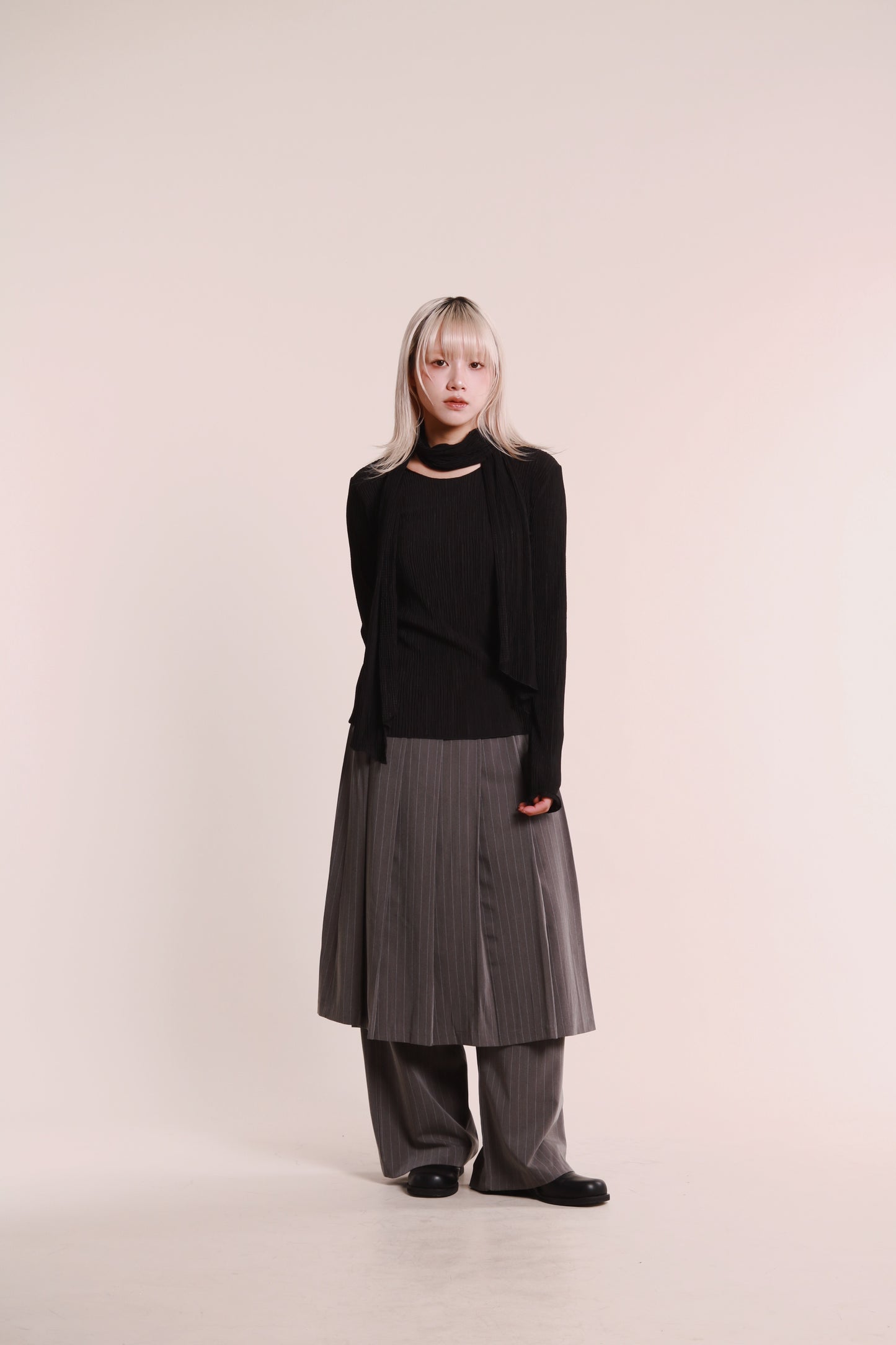 Layered Pleat Pants (Charcoal)