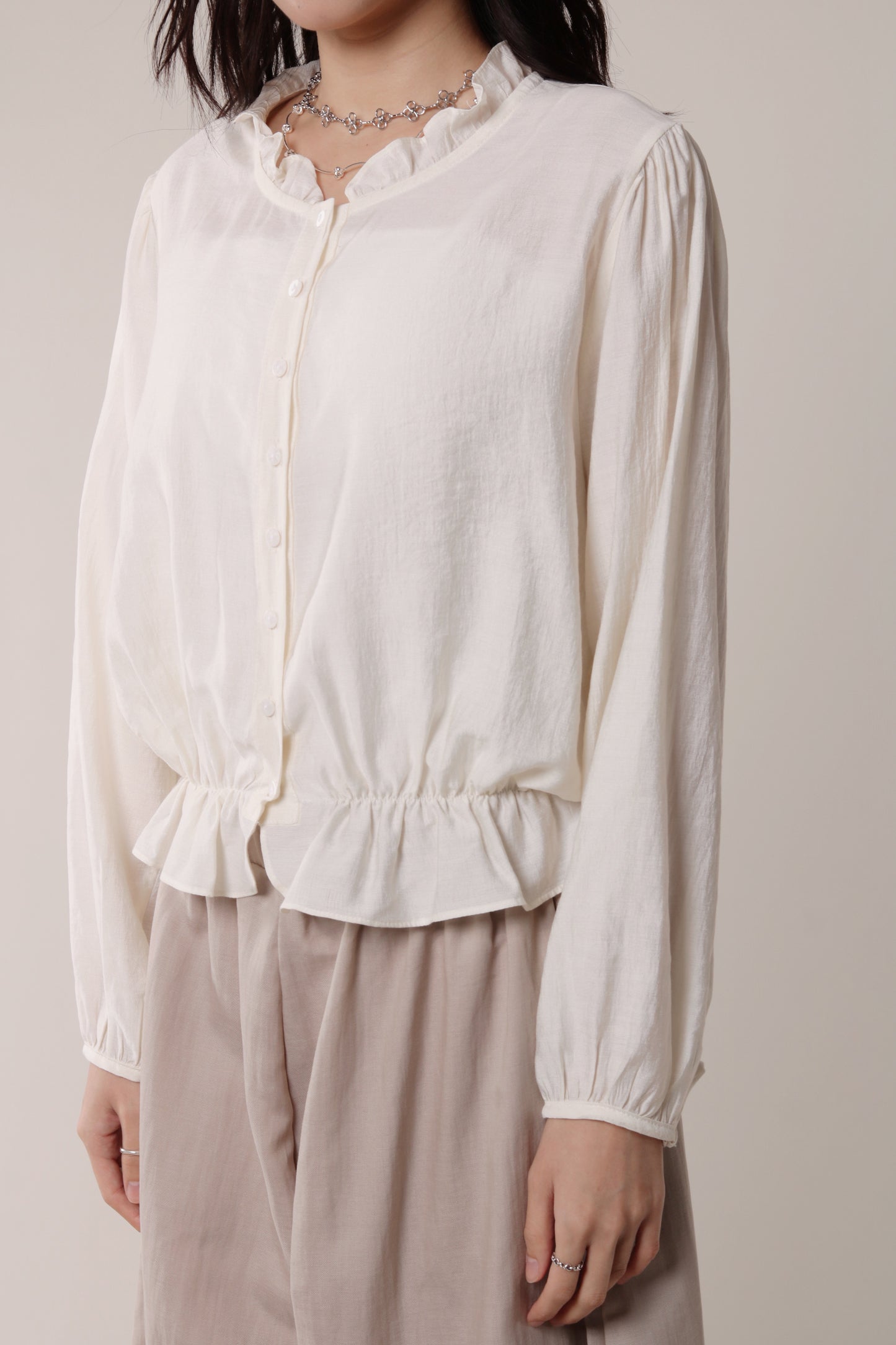 Retro Ruffle Shirt (Ivory)