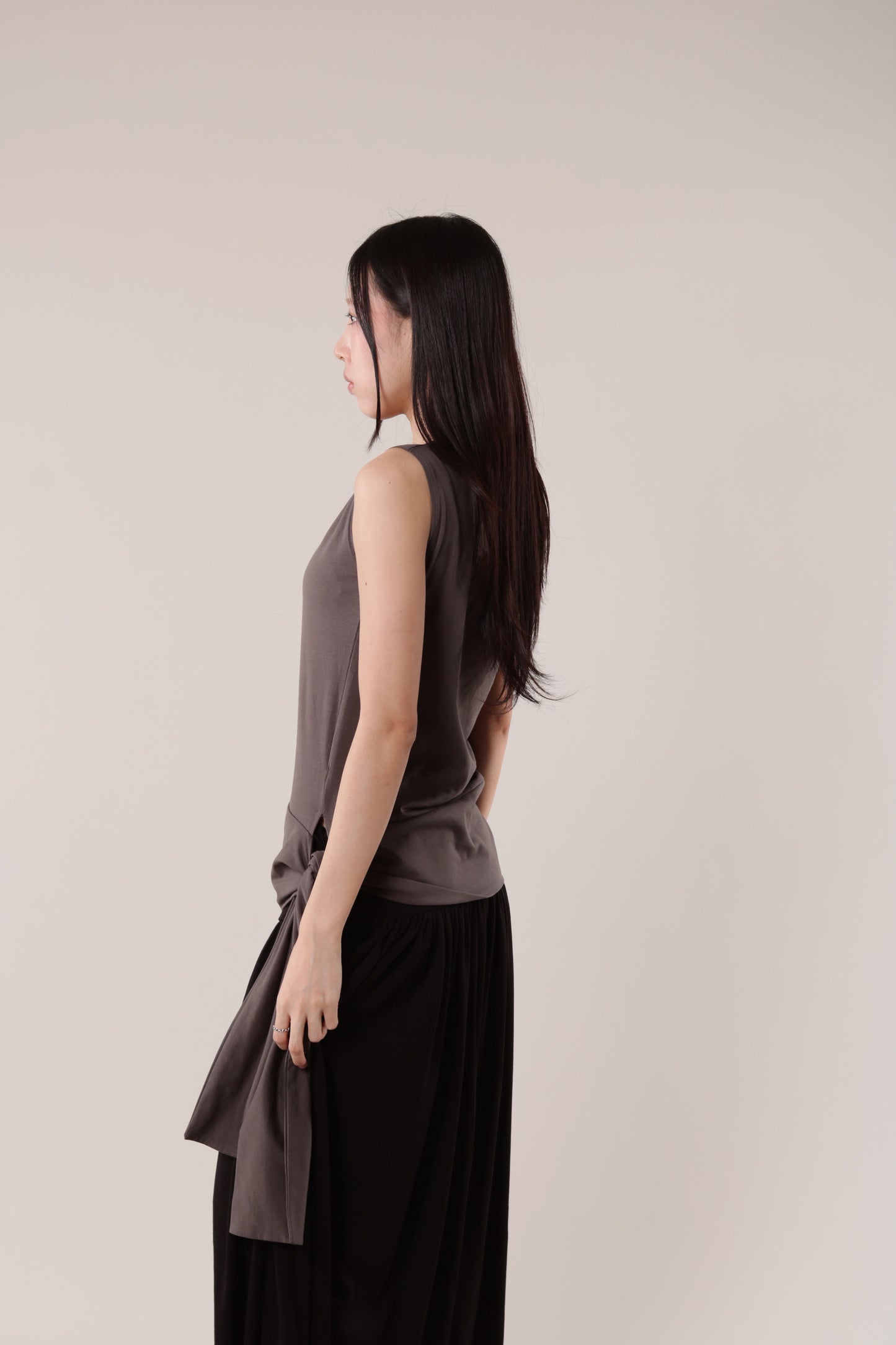 Amos Sleeveless Top (Brown)