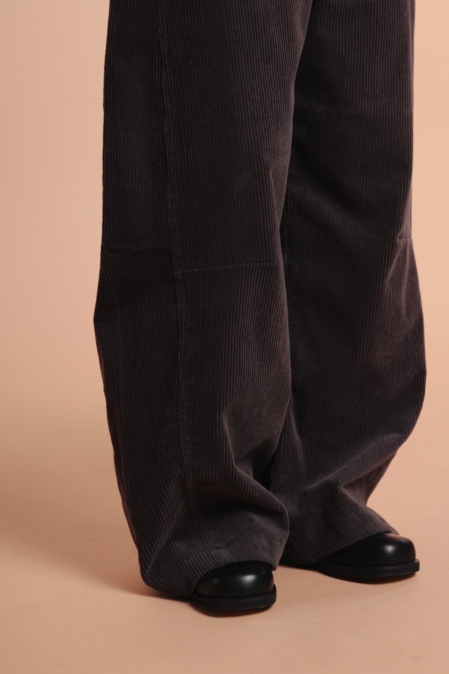 Marie Corduroy Pants (Charcoal)