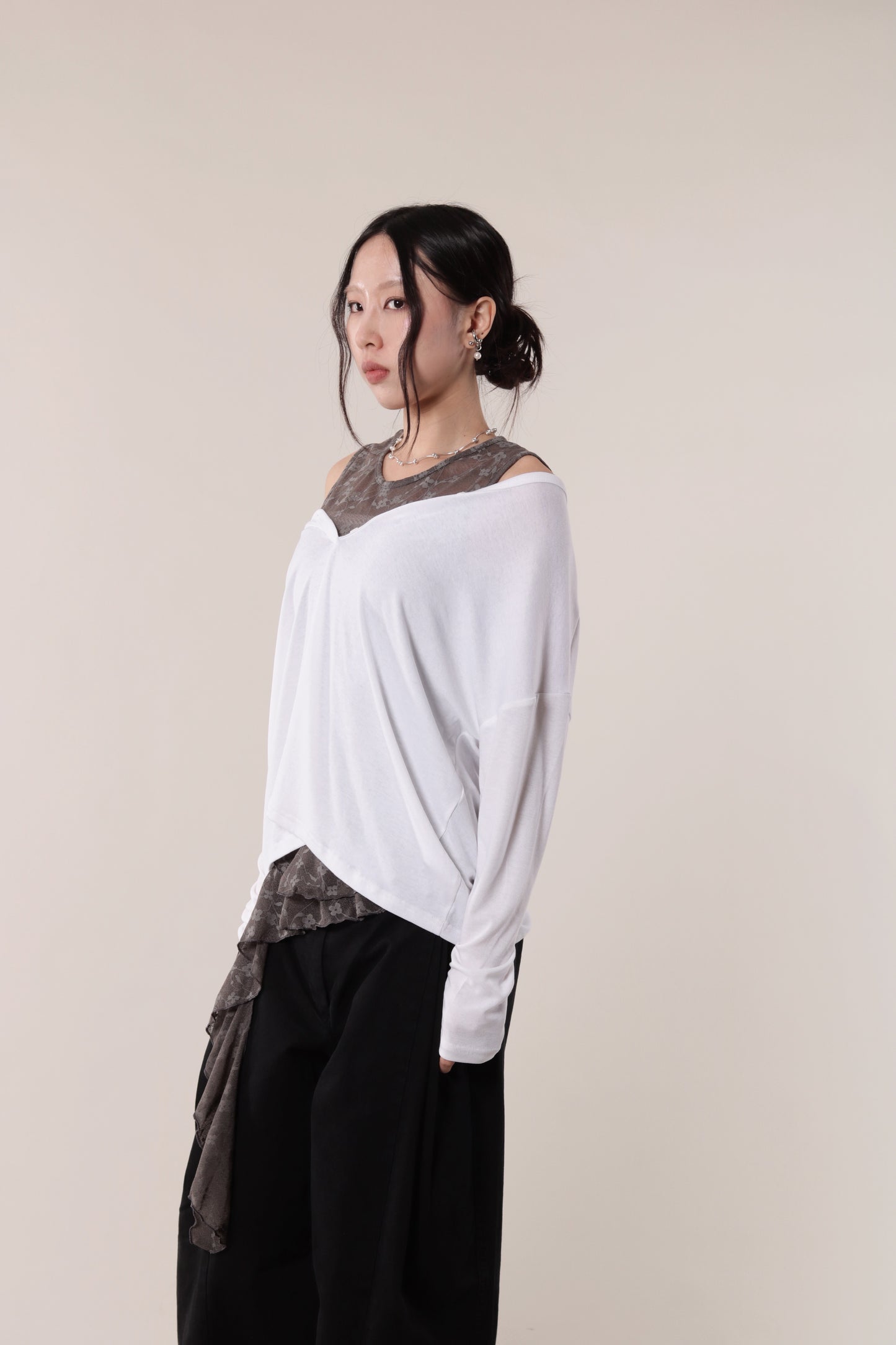Lazy Button Long Tee (White)