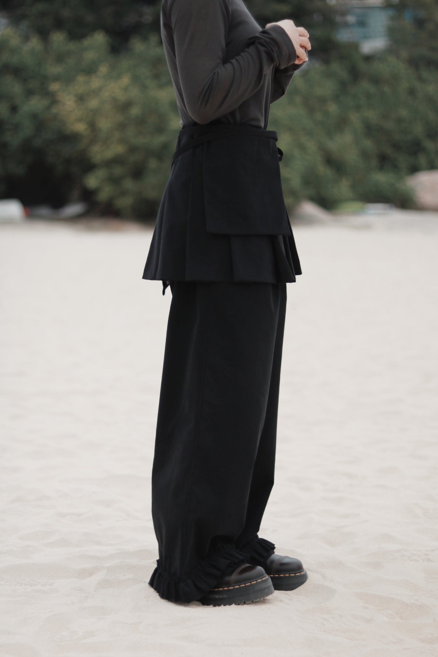 Layered Ruffle Pants (Black)