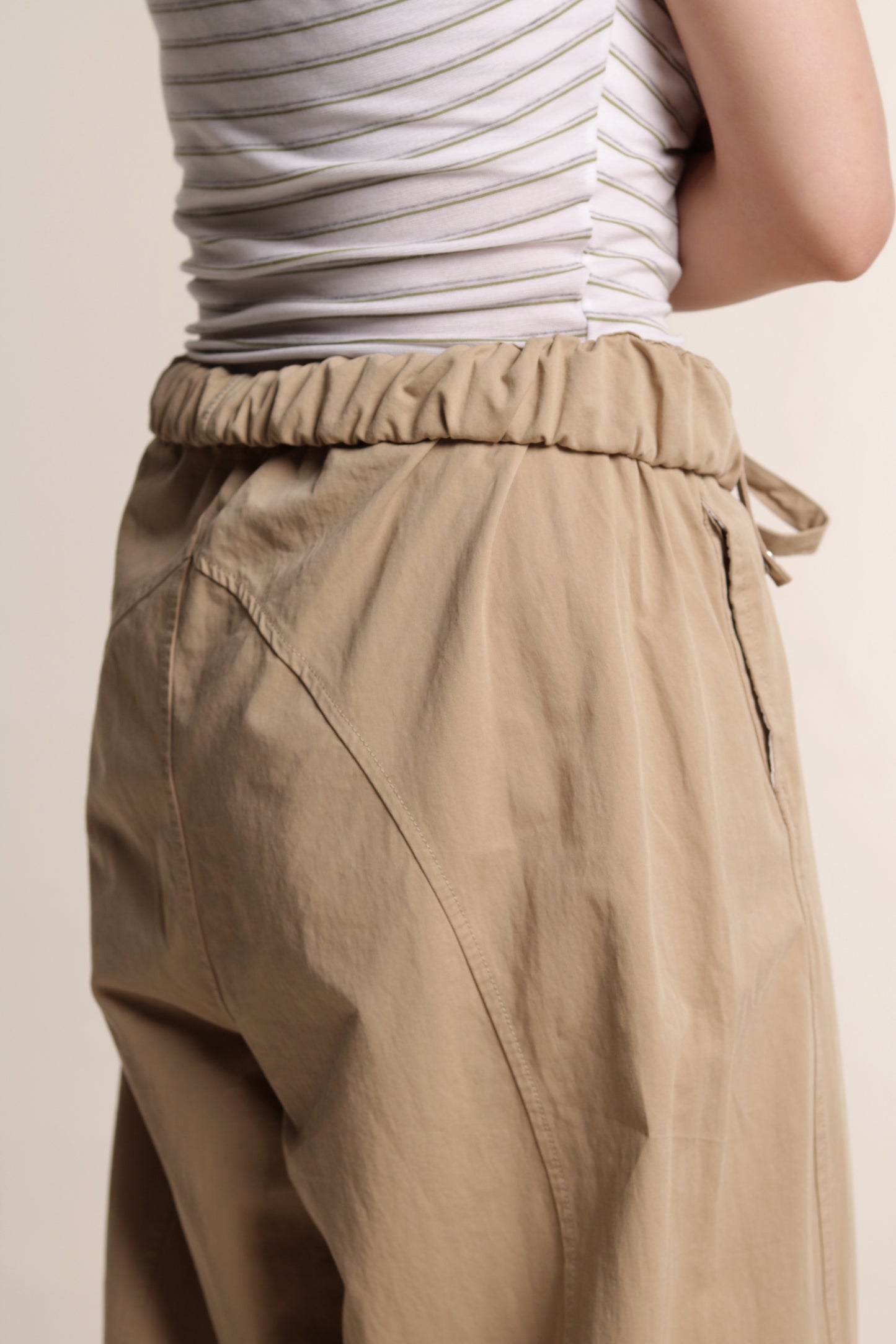 Volume Pocket Pants (Beige)