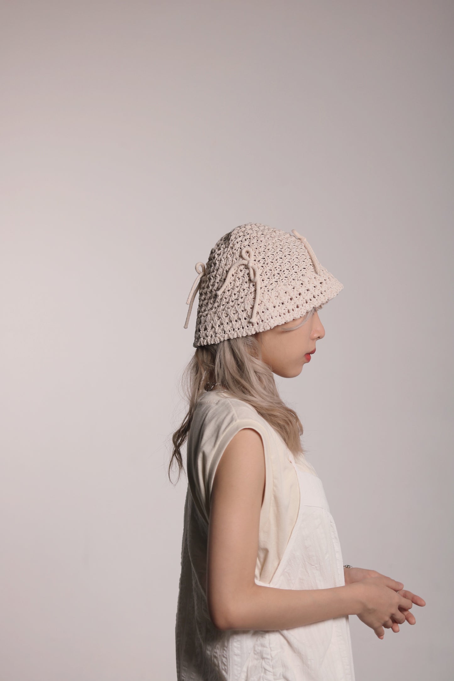 Ribbon Knit Hat (Black/Ivory)