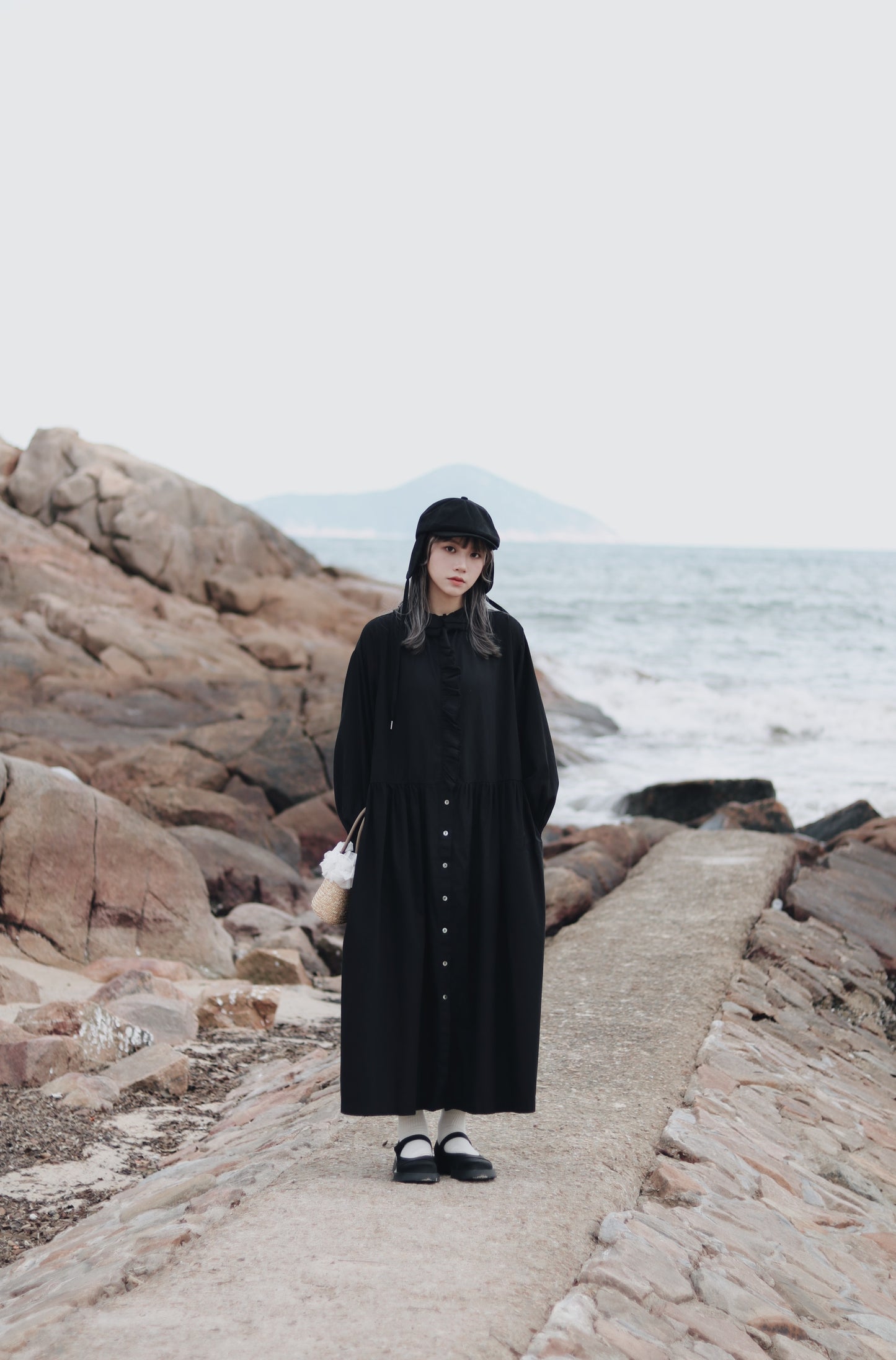 Snoopy Hat (Beige/Black/White)