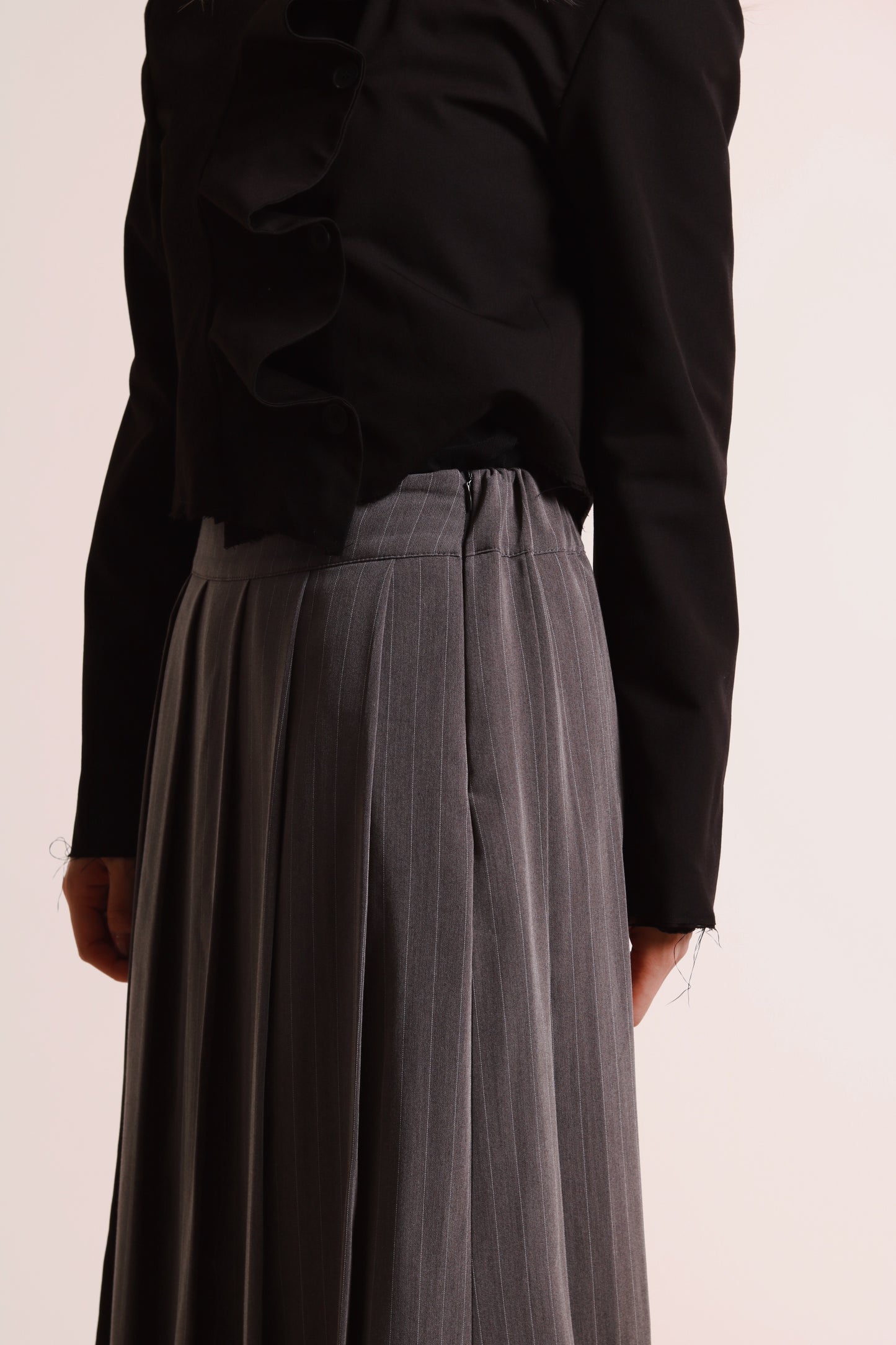 Layered Pleat Pants (Charcoal)