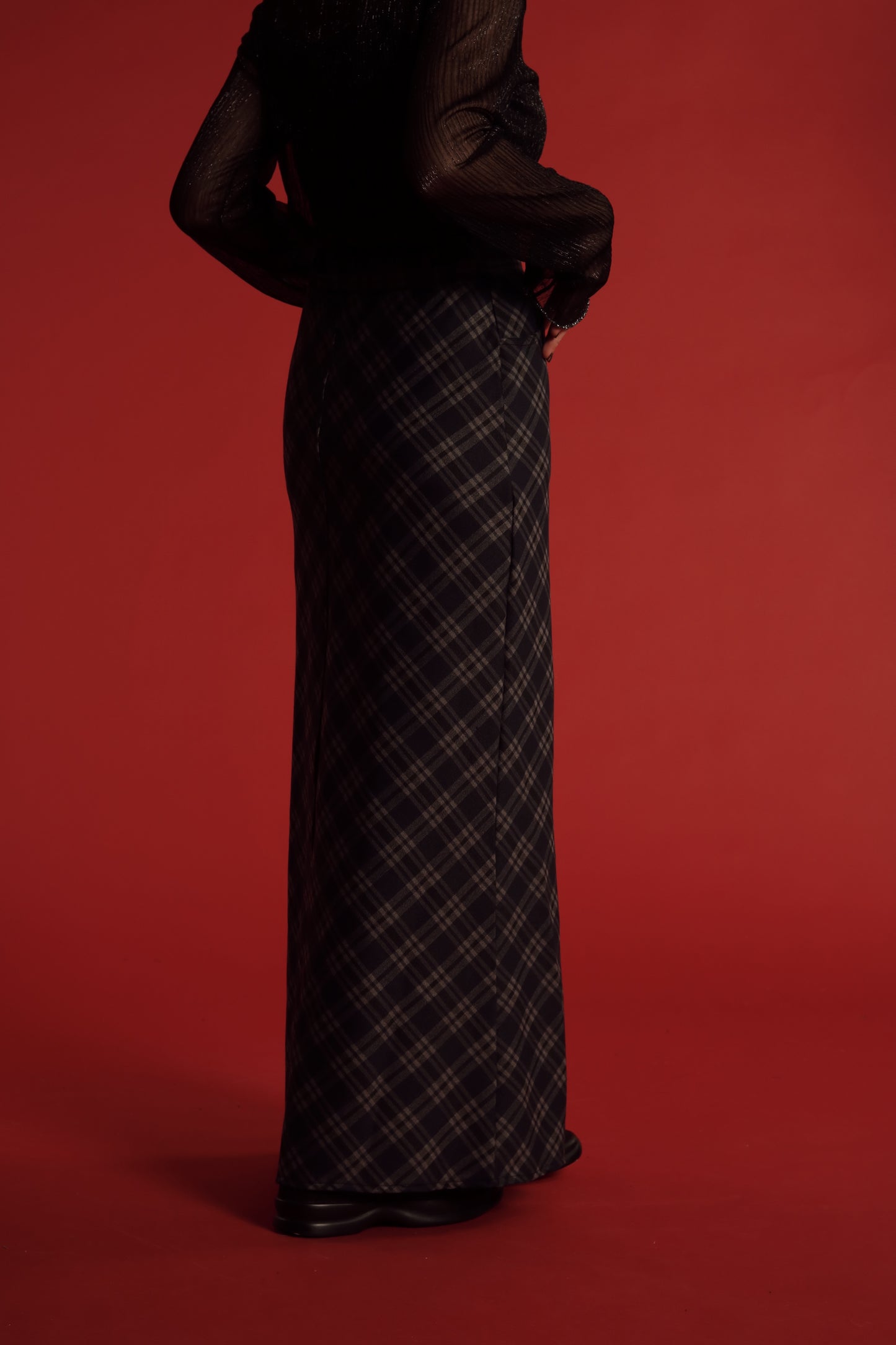 Checkered Slit Skirt (Navy)