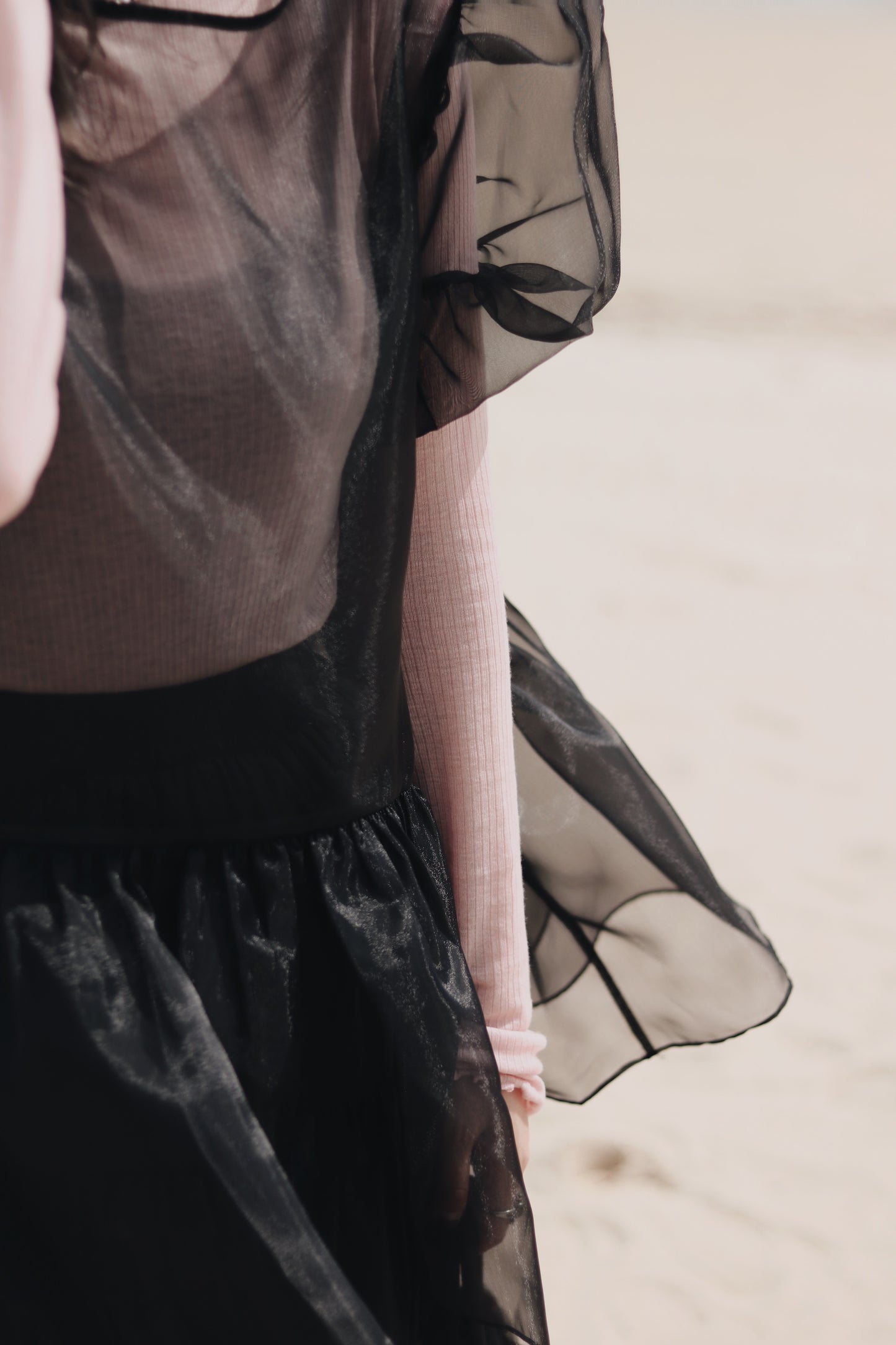 Doll Puff Sleeve Blouse (Black)