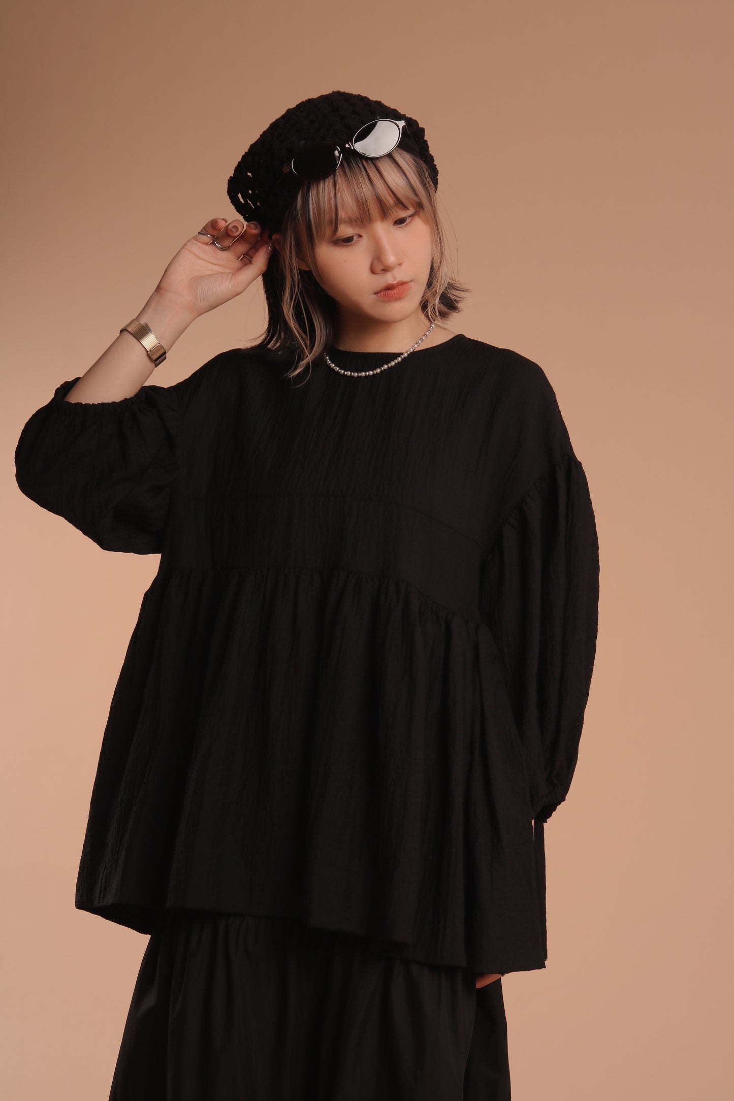Doll Puff Sleeve Blouse (Black)