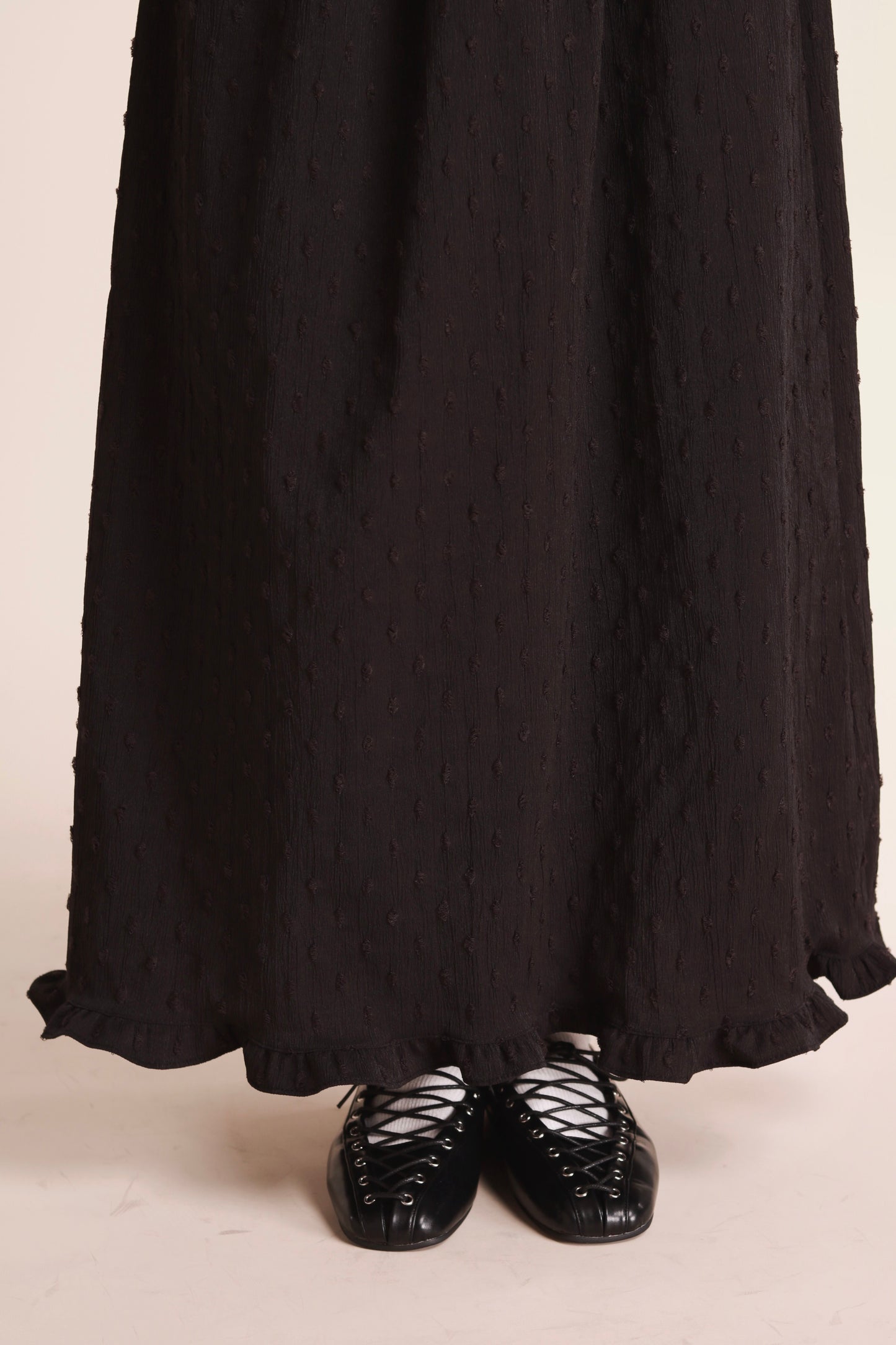 Dot Dot Skirt (Black)