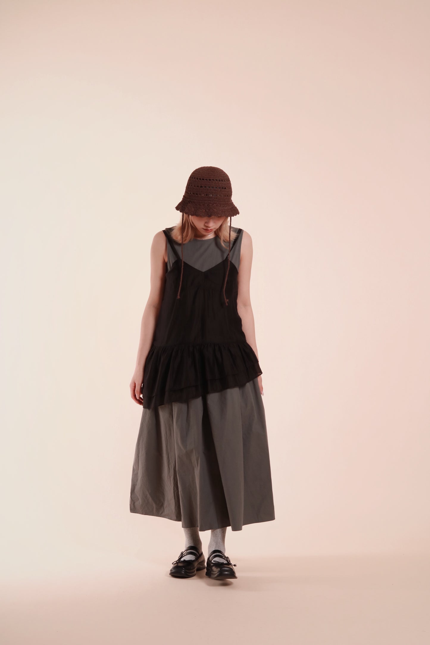 Ruffle Sleeveless Top (Black)